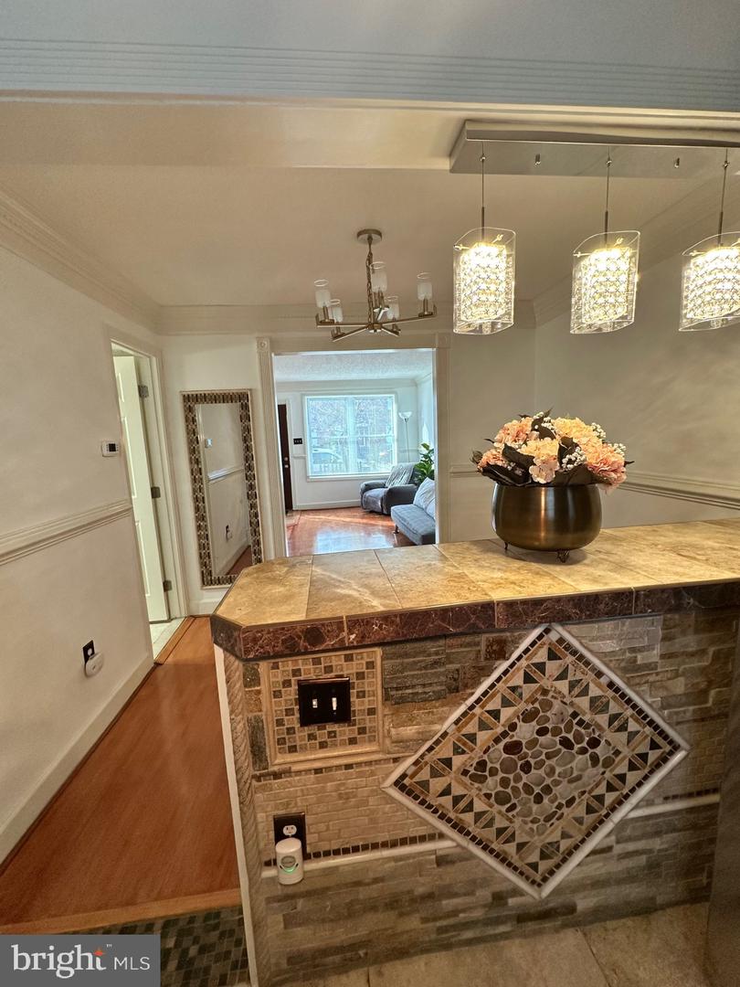 3739 MARK DR, ALEXANDRIA, Virginia 22305, 3 Bedrooms Bedrooms, ,2 BathroomsBathrooms,Residential,For sale,3739 MARK DR,VAAX2051882 MLS # VAAX2051882