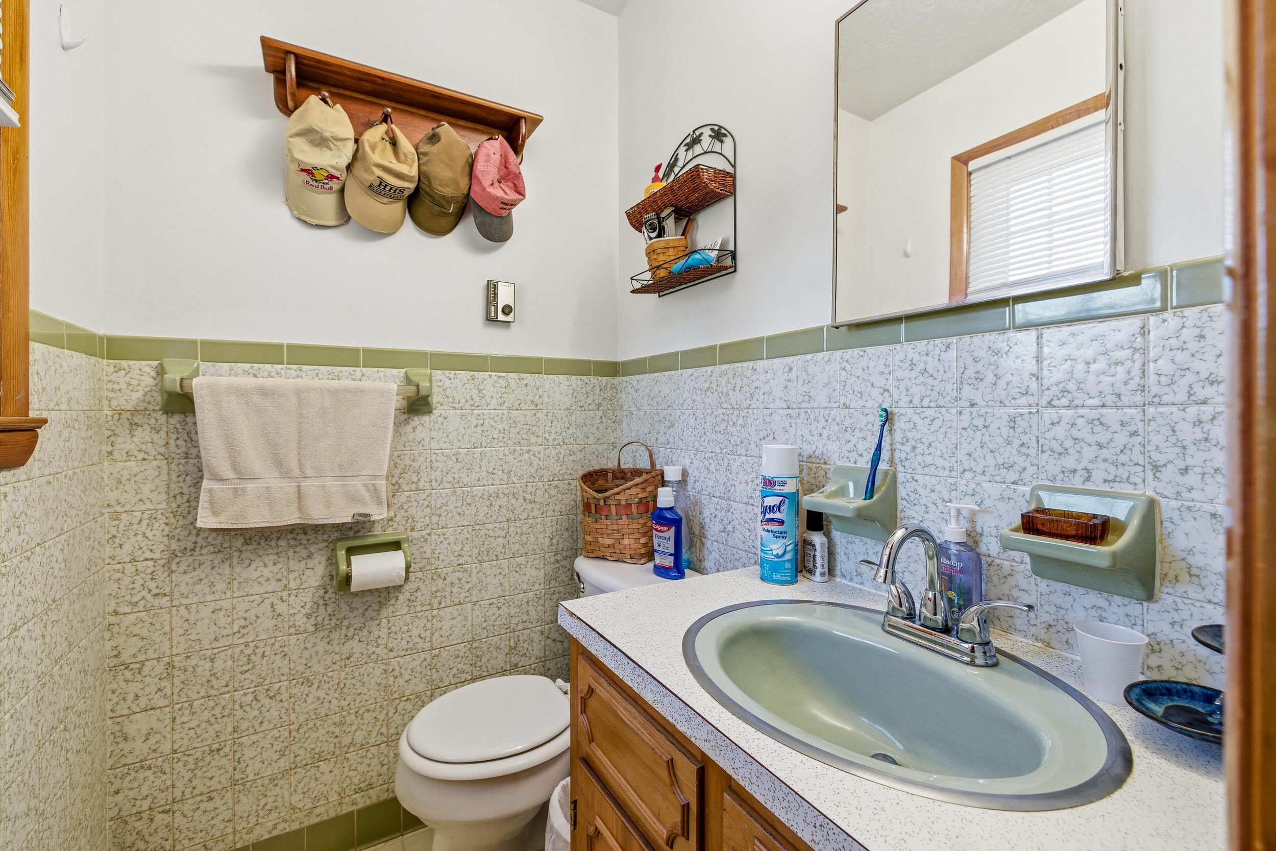 808 11TH ST, GROTTOES, Virginia 24441, 3 Bedrooms Bedrooms, ,1 BathroomBathrooms,Residential,808 11th Street, Grottoes, VA 24441,808 11TH ST,671357 MLS # 671357