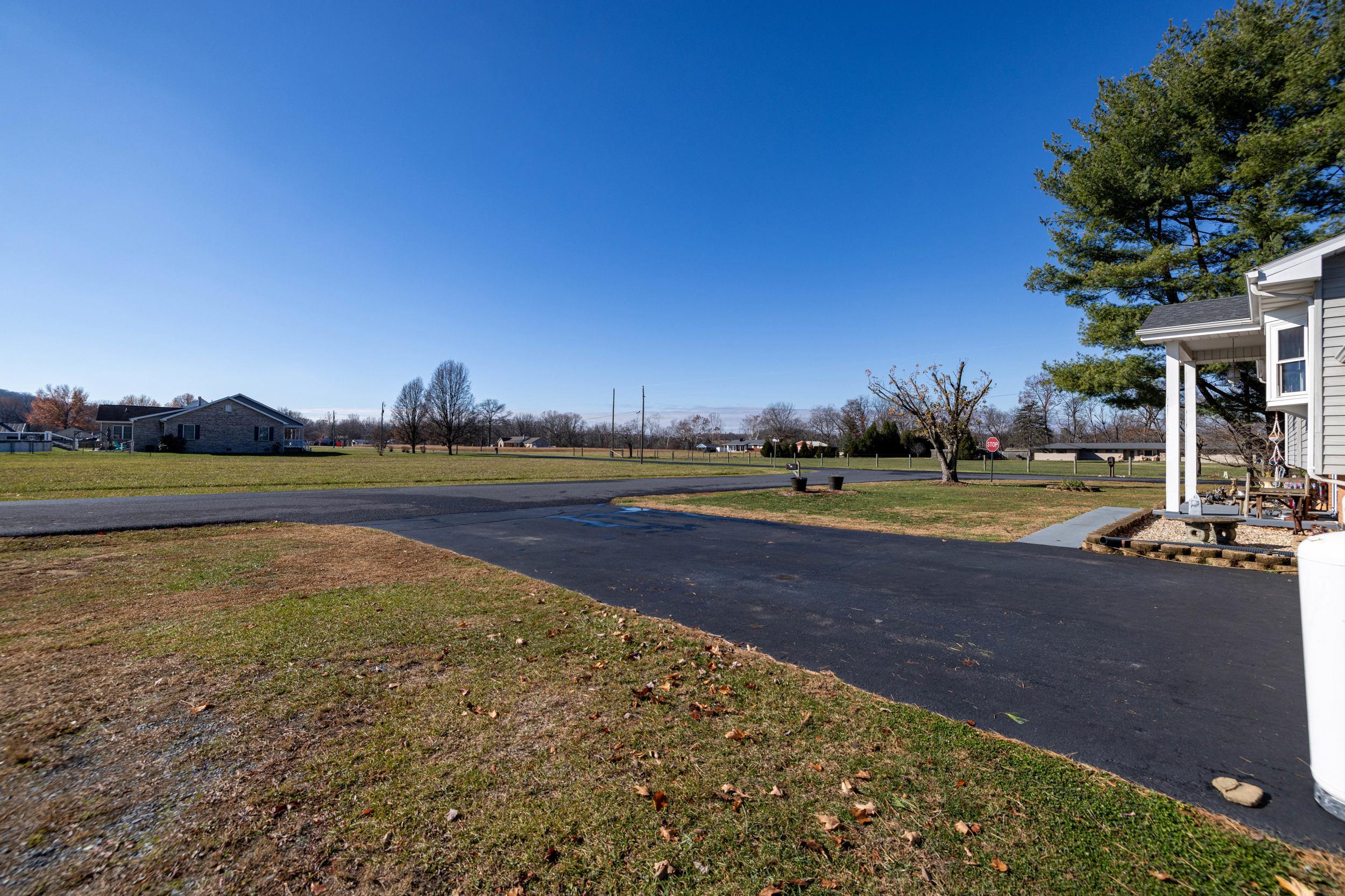 808 11TH ST, GROTTOES, Virginia 24441, 3 Bedrooms Bedrooms, ,1 BathroomBathrooms,Residential,808 11th Street, Grottoes, VA 24441,808 11TH ST,671357 MLS # 671357