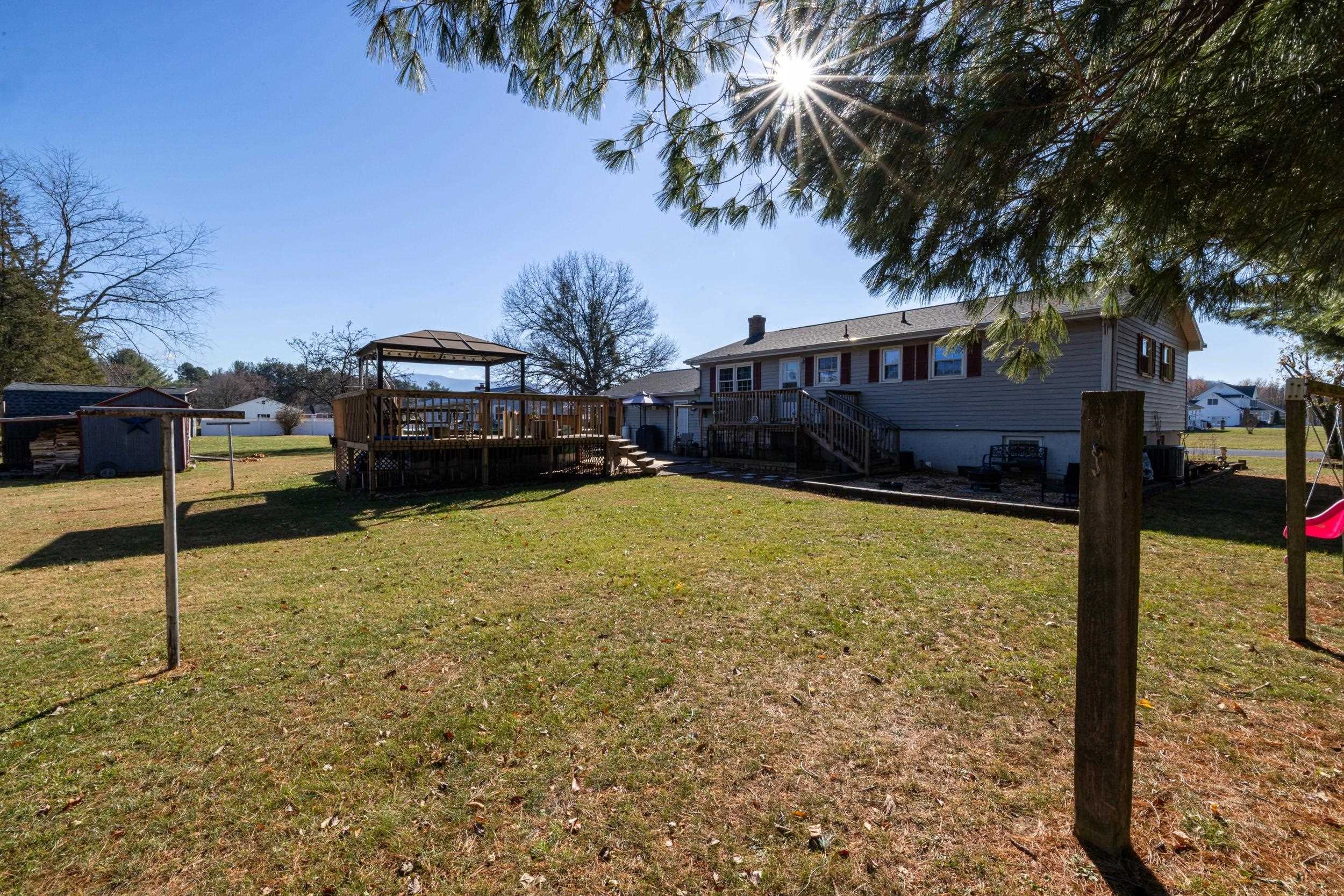 808 11TH ST, GROTTOES, Virginia 24441, 3 Bedrooms Bedrooms, ,1 BathroomBathrooms,Residential,808 11th Street, Grottoes, VA 24441,808 11TH ST,671357 MLS # 671357