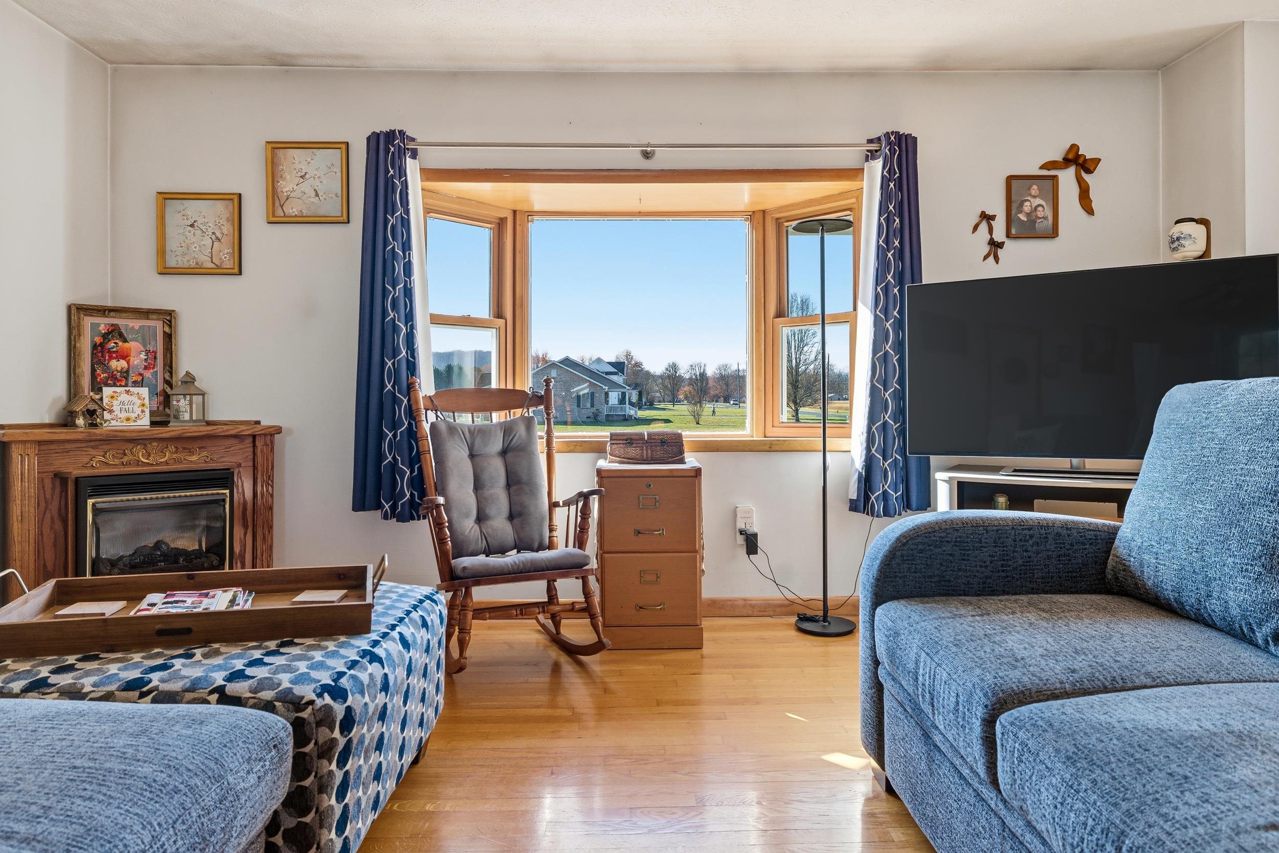 808 11TH ST, GROTTOES, Virginia 24441, 3 Bedrooms Bedrooms, ,1 BathroomBathrooms,Residential,808 11th Street, Grottoes, VA 24441,808 11TH ST,671357 MLS # 671357