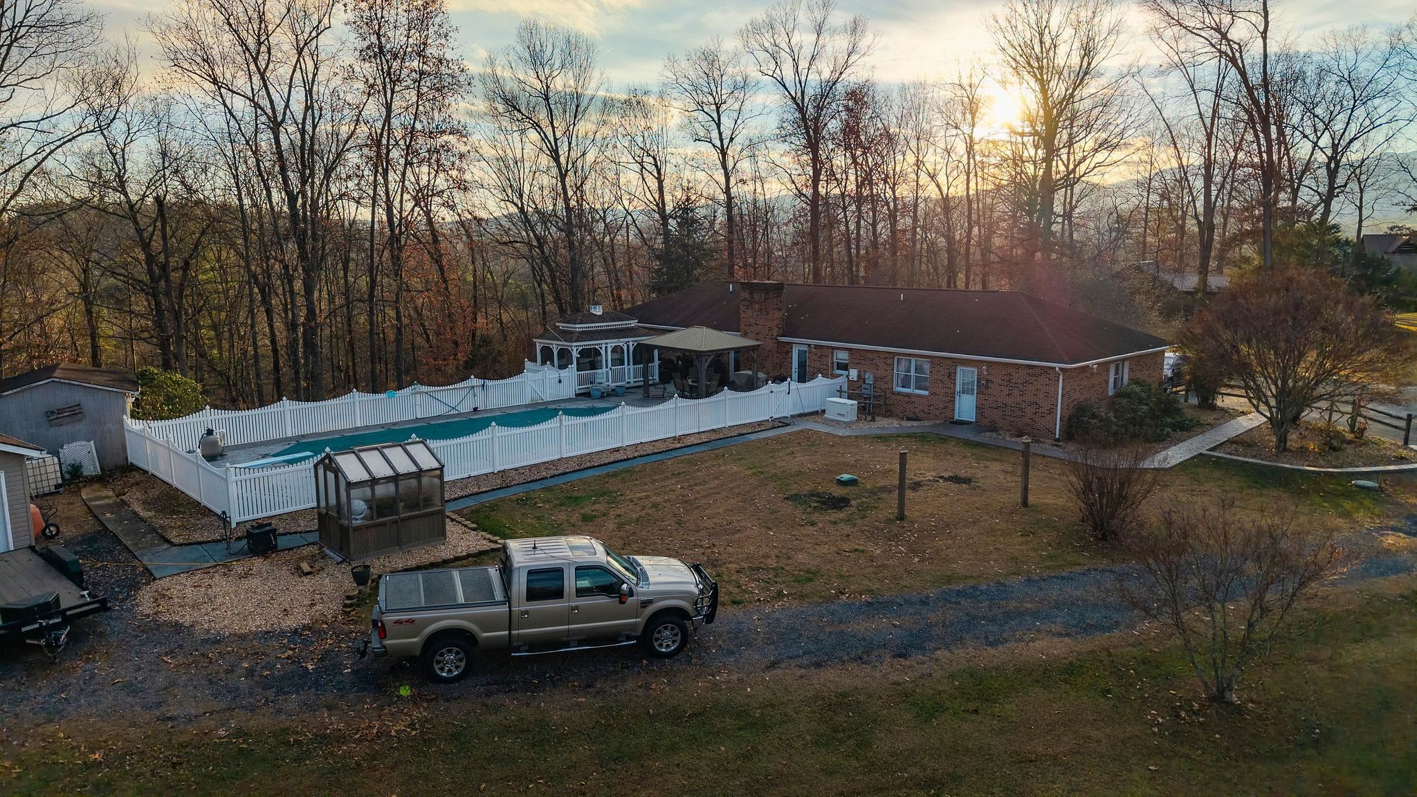 314 MCBRYDGE DR, SWOOPE, Virginia 24479, 3 Bedrooms Bedrooms, ,3 BathroomsBathrooms,Residential,314 MCBRYDGE DR,671358 MLS # 671358 314 MCBRYDGE DR, SWOOPE, Virginia 24479, 3 Bedrooms Bedrooms, ,3 BathroomsBathrooms,Residential,314 MCBRYDGE DR,671358 MLS # 671358