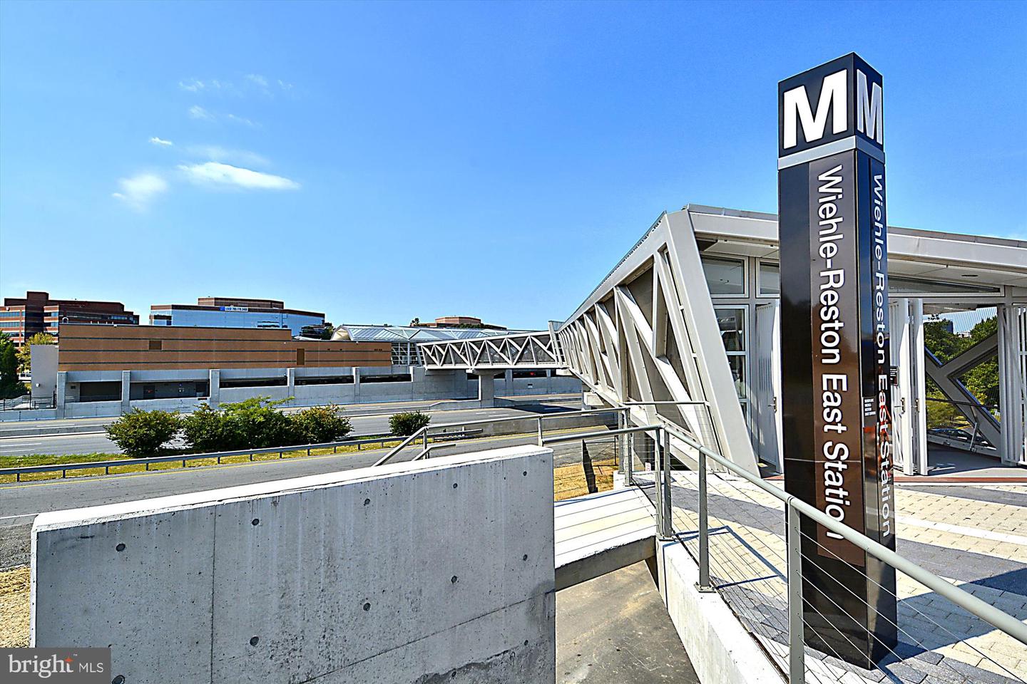 2025 WINGED FOOT CT, RESTON, Virginia 20191, 3 Bedrooms Bedrooms, ,2 BathroomsBathrooms,Residential,For sale,2025 WINGED FOOT CT,VAFX2279528 MLS # VAFX2279528