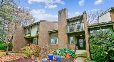 2025 WINGED FOOT CT, RESTON, Virginia 20191, 3 Bedrooms Bedrooms, ,2 BathroomsBathrooms,Residential,For sale,2025 WINGED FOOT CT,VAFX2279528 MLS # VAFX2279528