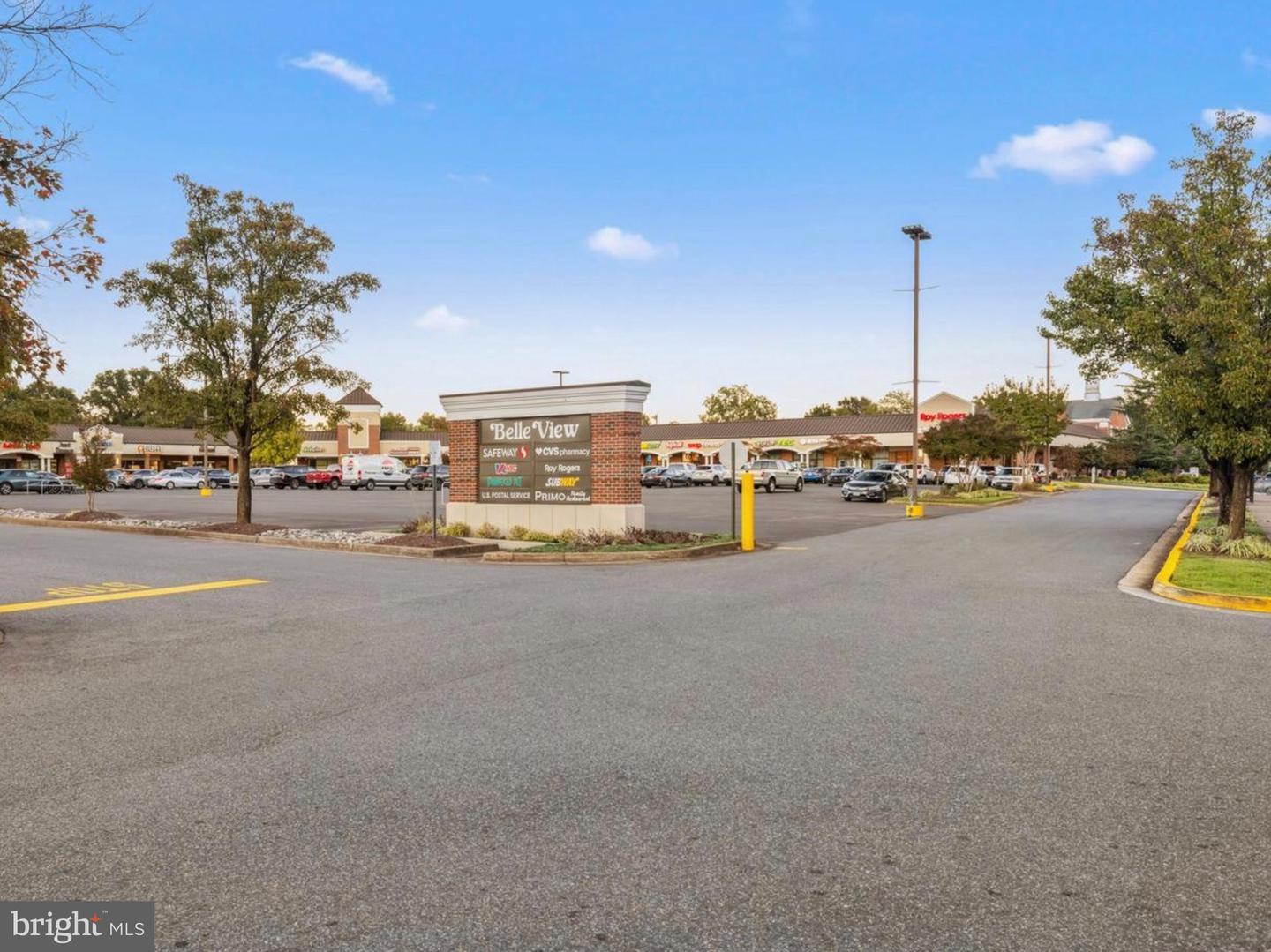 6621 WAKEFIELD DR #418, ALEXANDRIA, Virginia 22307, 1 Bedroom Bedrooms, ,1 BathroomBathrooms,Residential,For sale,6621 WAKEFIELD DR #418,VAFX2279550 MLS # VAFX2279550