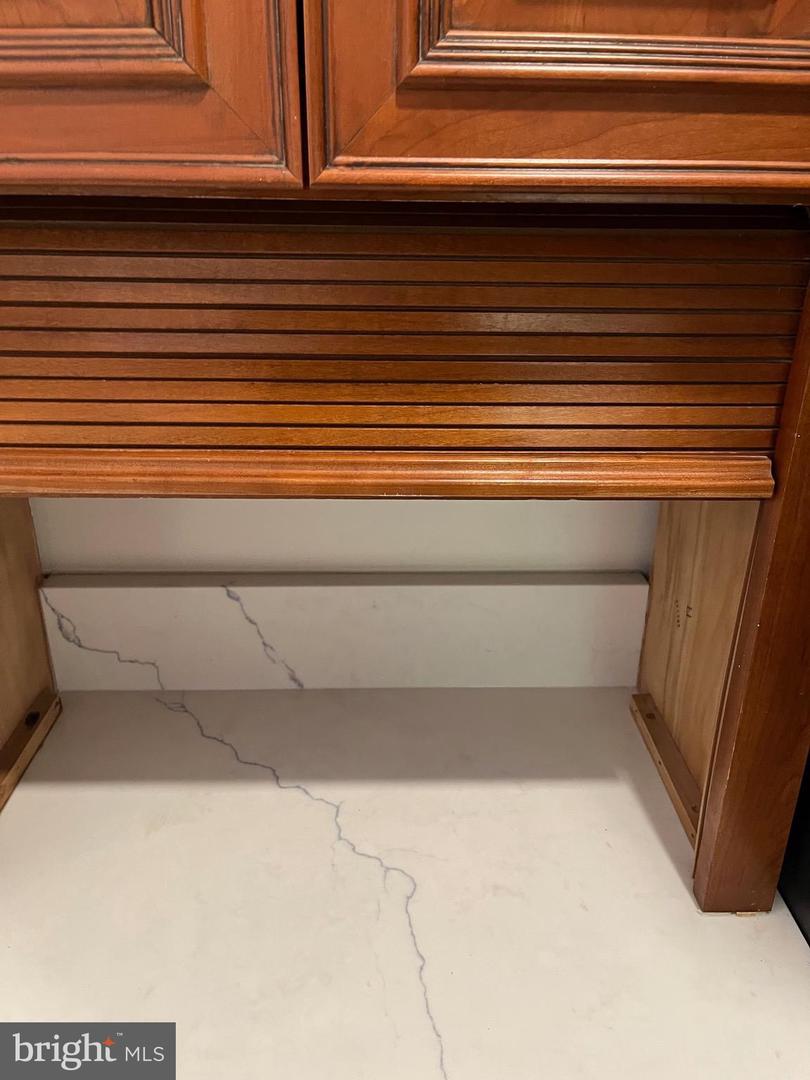 6621 WAKEFIELD DR #418, ALEXANDRIA, Virginia 22307, 1 Bedroom Bedrooms, ,1 BathroomBathrooms,Residential,For sale,6621 WAKEFIELD DR #418,VAFX2279550 MLS # VAFX2279550