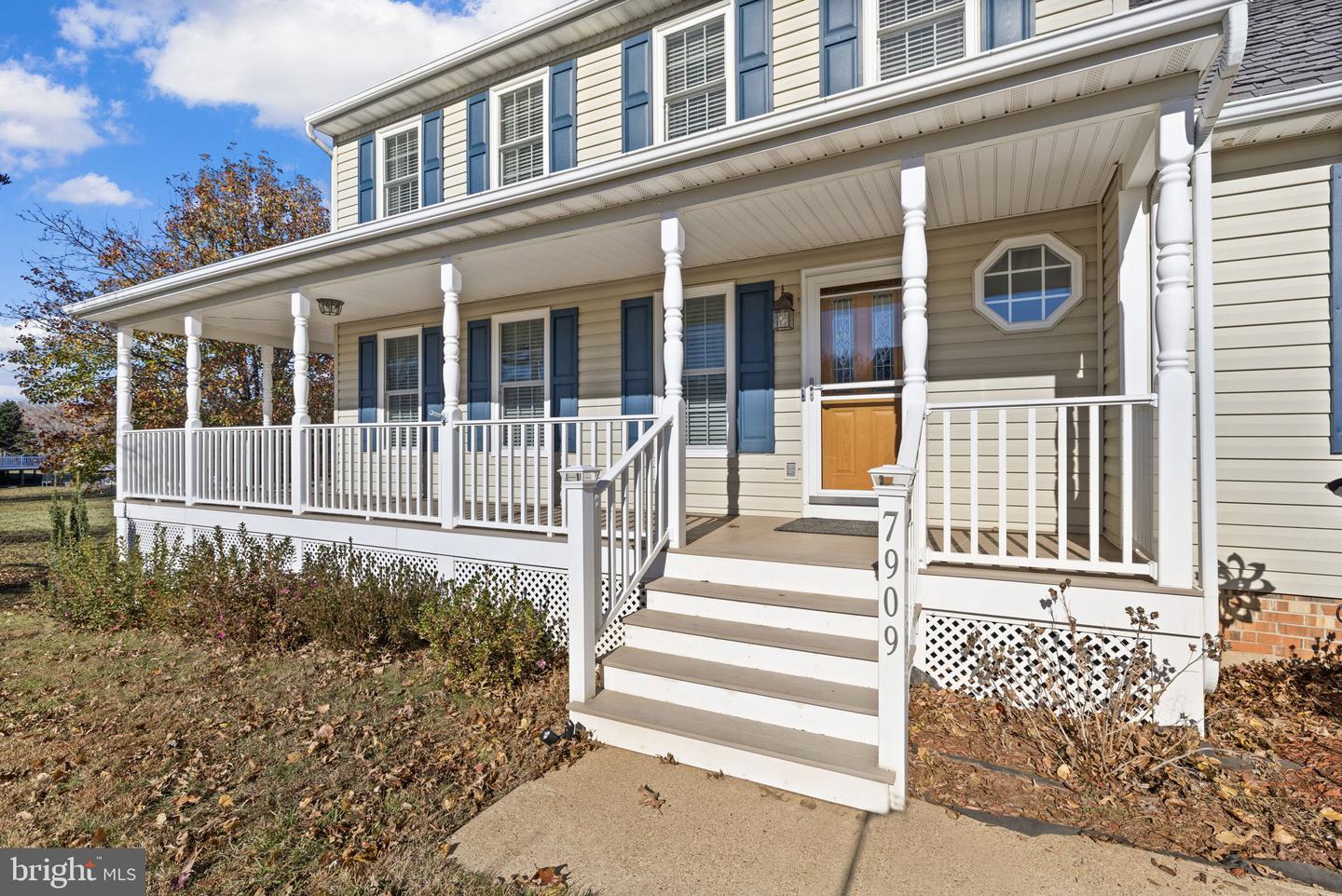 7909 WESTBURY MANOR DR, FREDERICKSBURG, Virginia 22407, 4 Bedrooms Bedrooms, ,3 BathroomsBathrooms,Residential,For sale,7909 WESTBURY MANOR DR,VASP2037658 MLS # VASP2037658