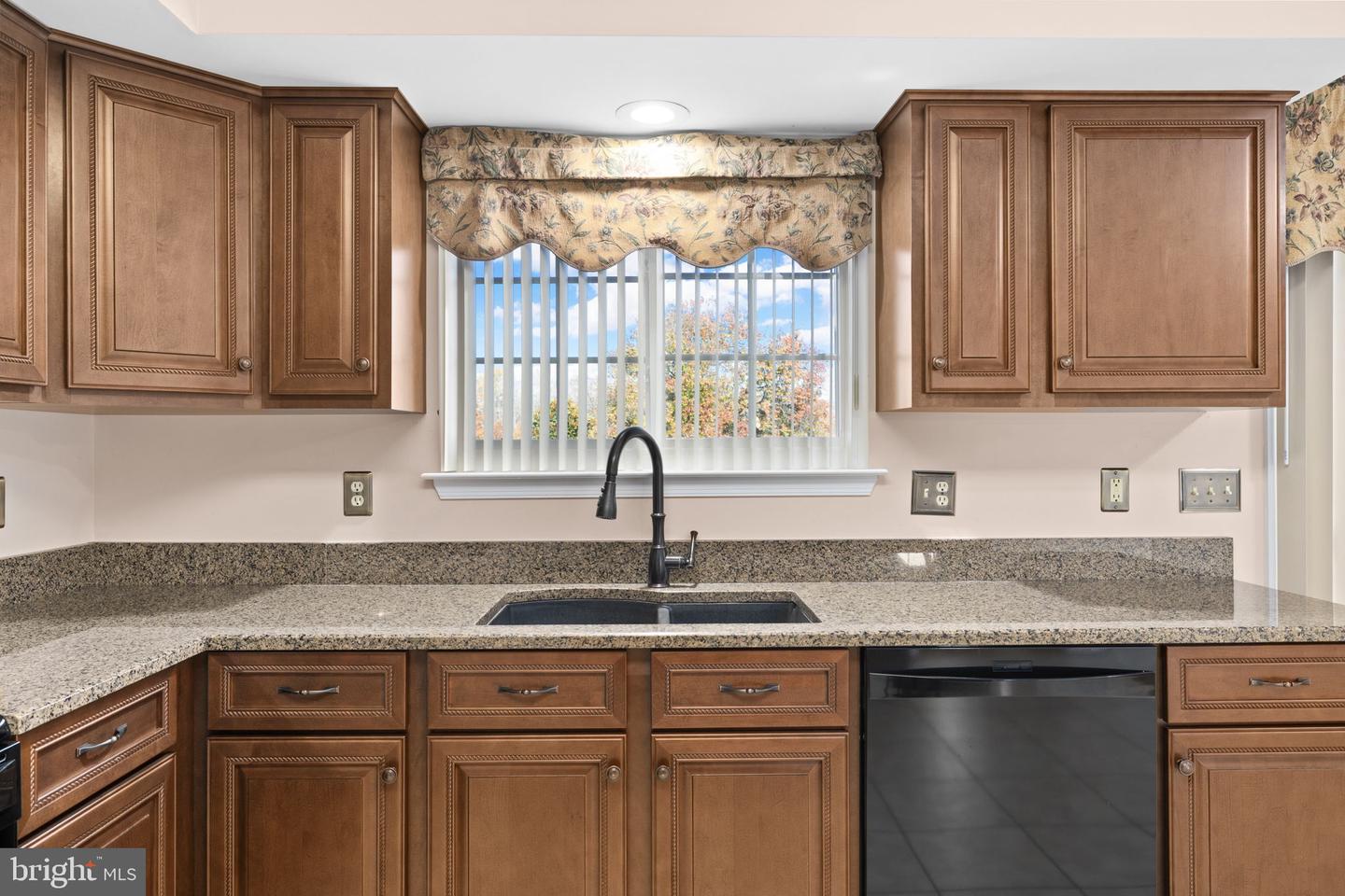 7909 WESTBURY MANOR DR, FREDERICKSBURG, Virginia 22407, 4 Bedrooms Bedrooms, ,3 BathroomsBathrooms,Residential,For sale,7909 WESTBURY MANOR DR,VASP2037658 MLS # VASP2037658