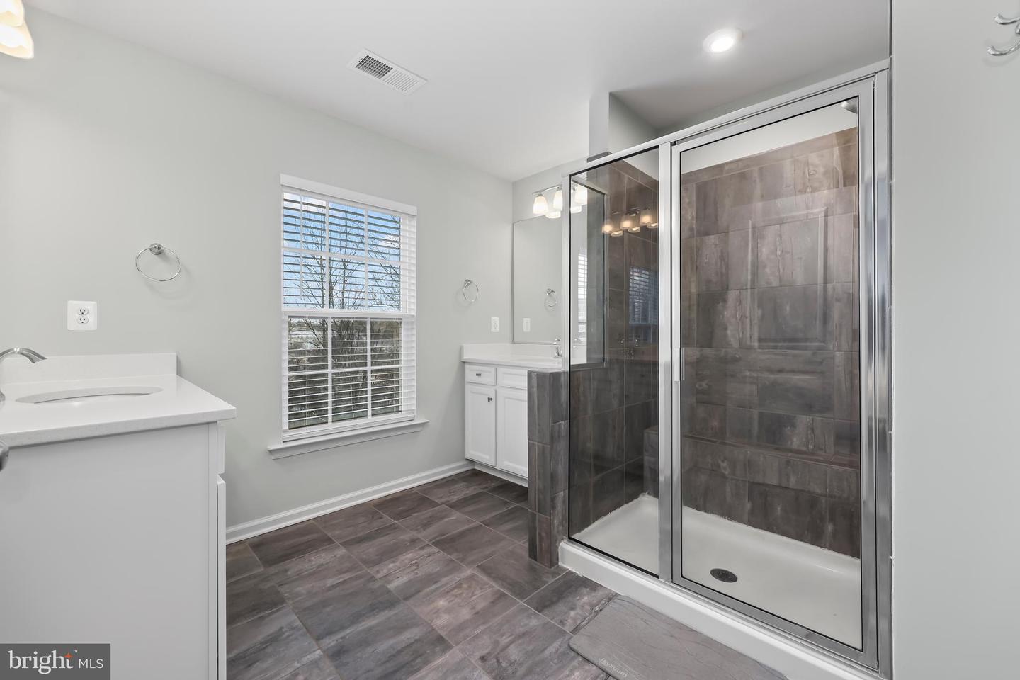 8246 KNIGHT STATION WAY, MANASSAS, Virginia 20110, 3 Bedrooms Bedrooms, ,3 BathroomsBathrooms,Residential,For sale,8246 KNIGHT STATION WAY,VAPW2107936 MLS # VAPW2107936