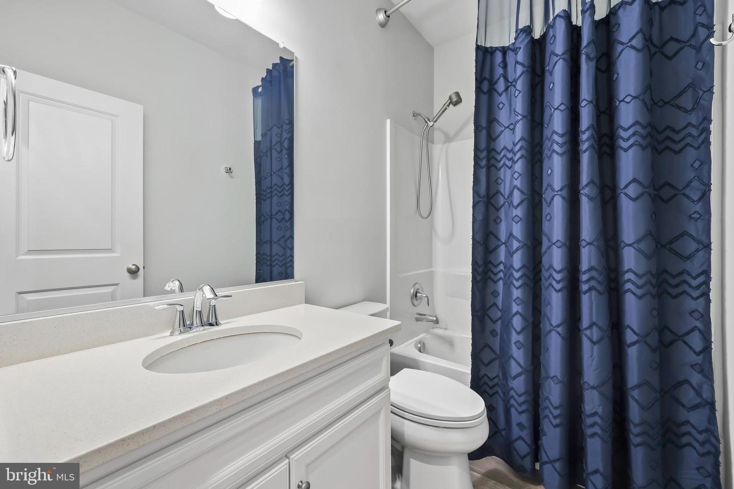 8246 KNIGHT STATION WAY, MANASSAS, Virginia 20110, 3 Bedrooms Bedrooms, ,3 BathroomsBathrooms,Residential,For sale,8246 KNIGHT STATION WAY,VAPW2107936 MLS # VAPW2107936