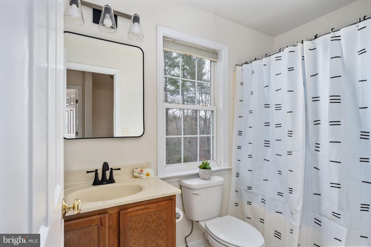 520 REDGROUND DR, RUTHER GLEN, Virginia 22546, 3 Bedrooms Bedrooms, ,2 BathroomsBathrooms,Residential,For sale,520 REDGROUND DR,VACV2009134 MLS # VACV2009134