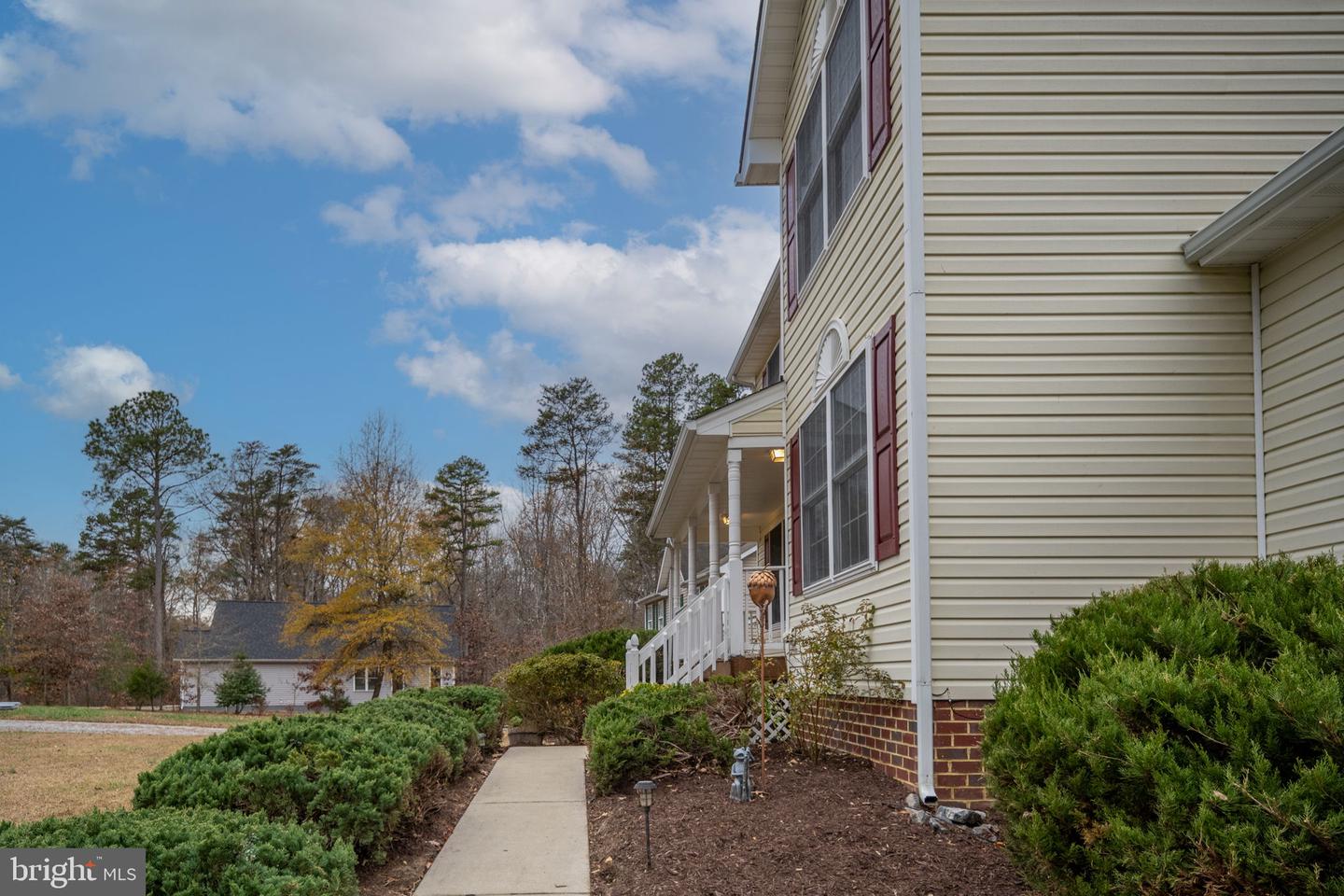 520 REDGROUND DR, RUTHER GLEN, Virginia 22546, 3 Bedrooms Bedrooms, ,2 BathroomsBathrooms,Residential,For sale,520 REDGROUND DR,VACV2009134 MLS # VACV2009134