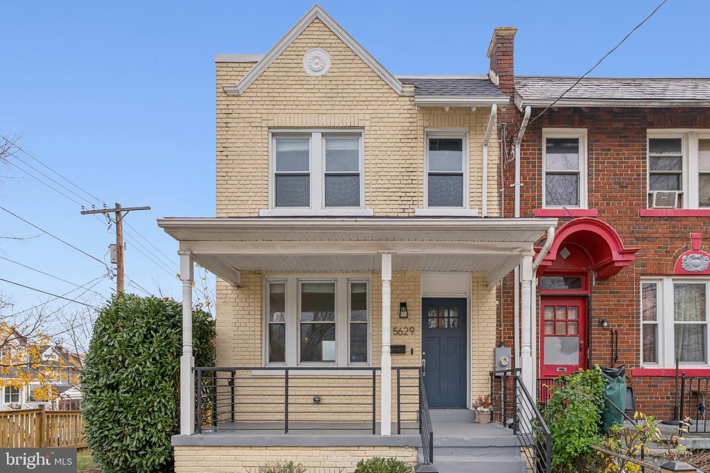 5629 8TH ST NW, WASHINGTON, District Of Columbia 20011, 3 Bedrooms Bedrooms, ,3 BathroomsBathrooms,Residential,For sale,5629 8TH ST NW,DCDC2232272 MLS # DCDC2232272