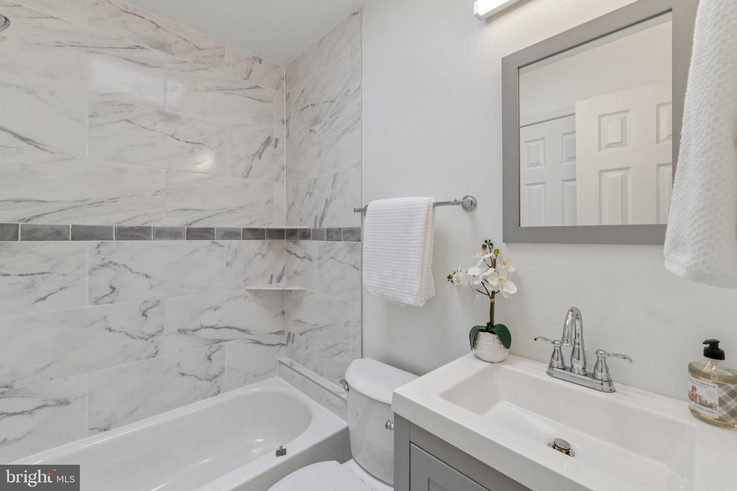 5629 8TH ST NW, WASHINGTON, District Of Columbia 20011, 3 Bedrooms Bedrooms, ,3 BathroomsBathrooms,Residential,For sale,5629 8TH ST NW,DCDC2232272 MLS # DCDC2232272