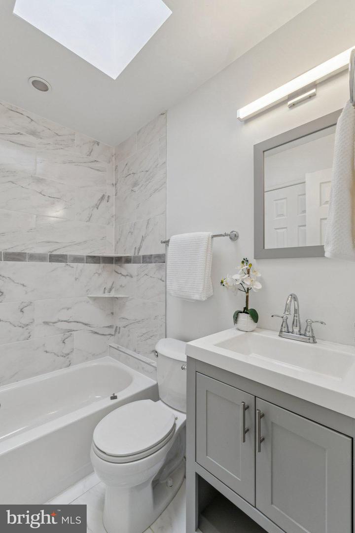 5629 8TH ST NW, WASHINGTON, District Of Columbia 20011, 3 Bedrooms Bedrooms, ,3 BathroomsBathrooms,Residential,For sale,5629 8TH ST NW,DCDC2232272 MLS # DCDC2232272