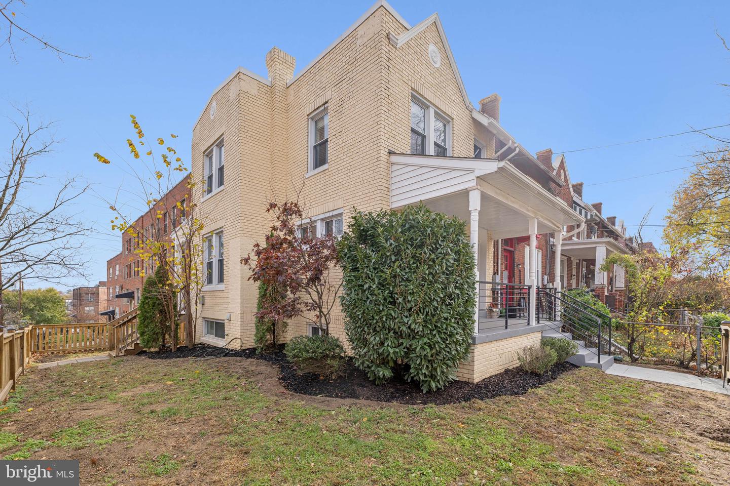 5629 8TH ST NW, WASHINGTON, District Of Columbia 20011, 3 Bedrooms Bedrooms, ,3 BathroomsBathrooms,Residential,For sale,5629 8TH ST NW,DCDC2232272 MLS # DCDC2232272