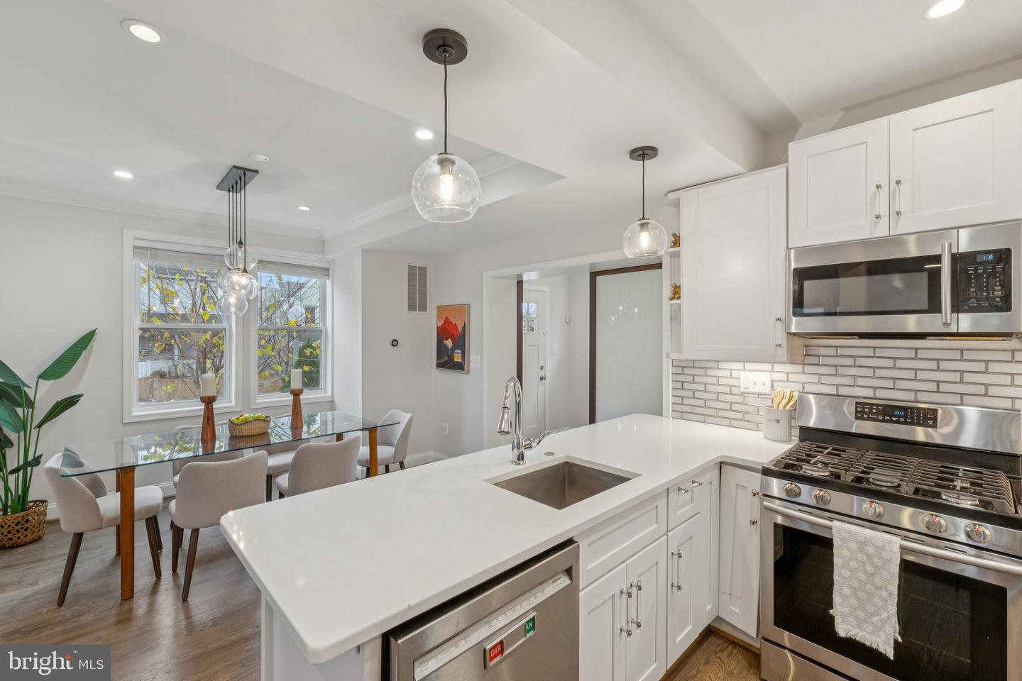 5629 8TH ST NW, WASHINGTON, District Of Columbia 20011, 3 Bedrooms Bedrooms, ,3 BathroomsBathrooms,Residential,For sale,5629 8TH ST NW,DCDC2232272 MLS # DCDC2232272