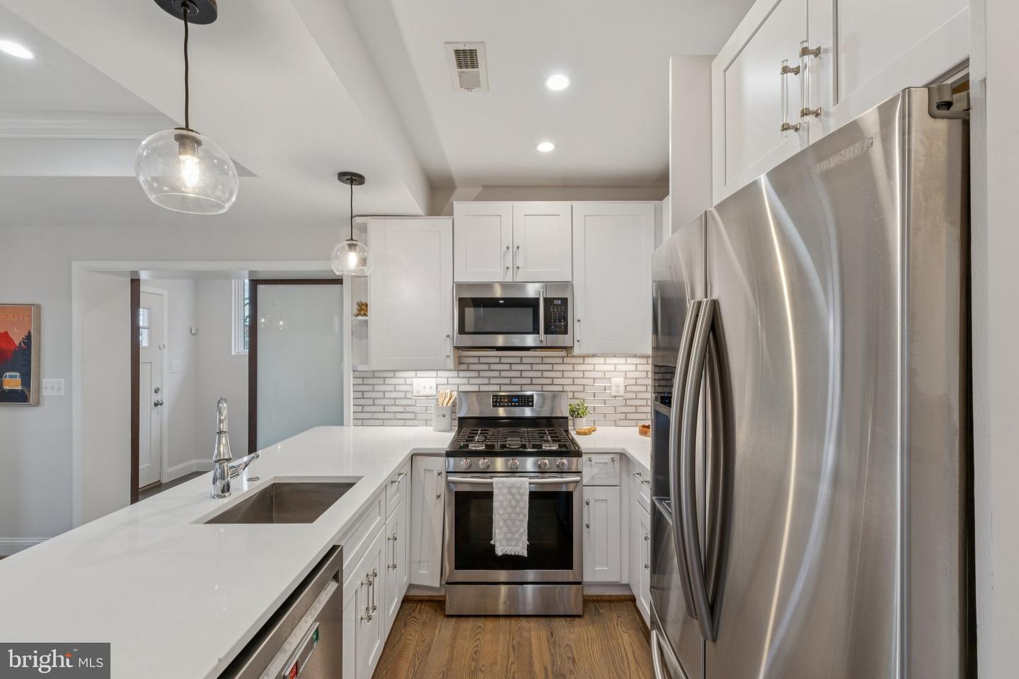 5629 8TH ST NW, WASHINGTON, District Of Columbia 20011, 3 Bedrooms Bedrooms, ,3 BathroomsBathrooms,Residential,For sale,5629 8TH ST NW,DCDC2232272 MLS # DCDC2232272