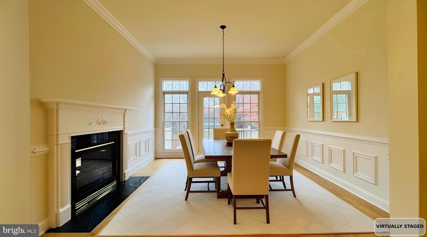 12798 FOX KEEP RUN, FAIRFAX, Virginia 22033, 4 Bedrooms Bedrooms, ,4 BathroomsBathrooms,Residential,For sale,12798 FOX KEEP RUN,VAFX2279654 MLS # VAFX2279654