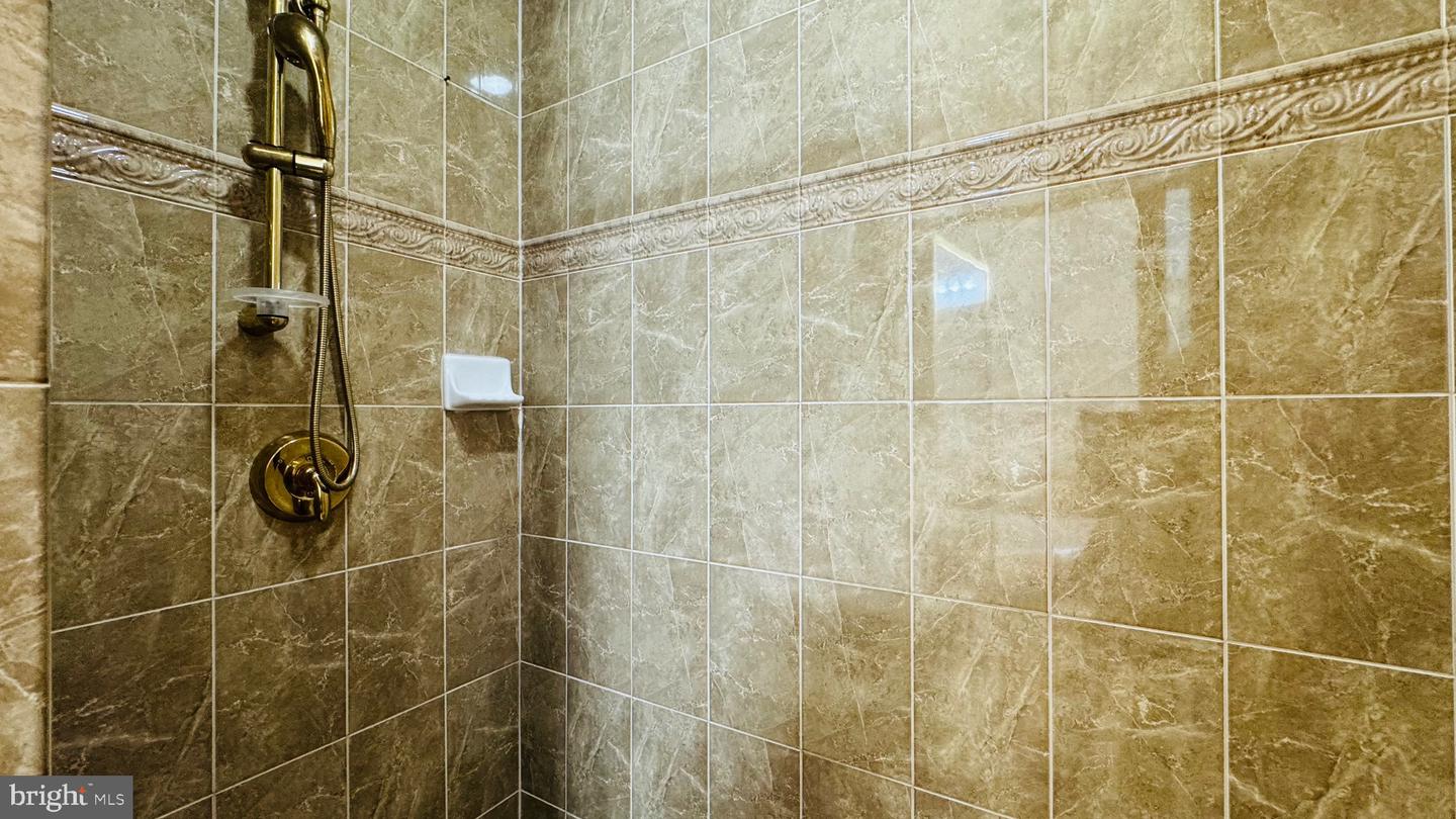 12798 FOX KEEP RUN, FAIRFAX, Virginia 22033, 4 Bedrooms Bedrooms, ,4 BathroomsBathrooms,Residential,For sale,12798 FOX KEEP RUN,VAFX2279654 MLS # VAFX2279654