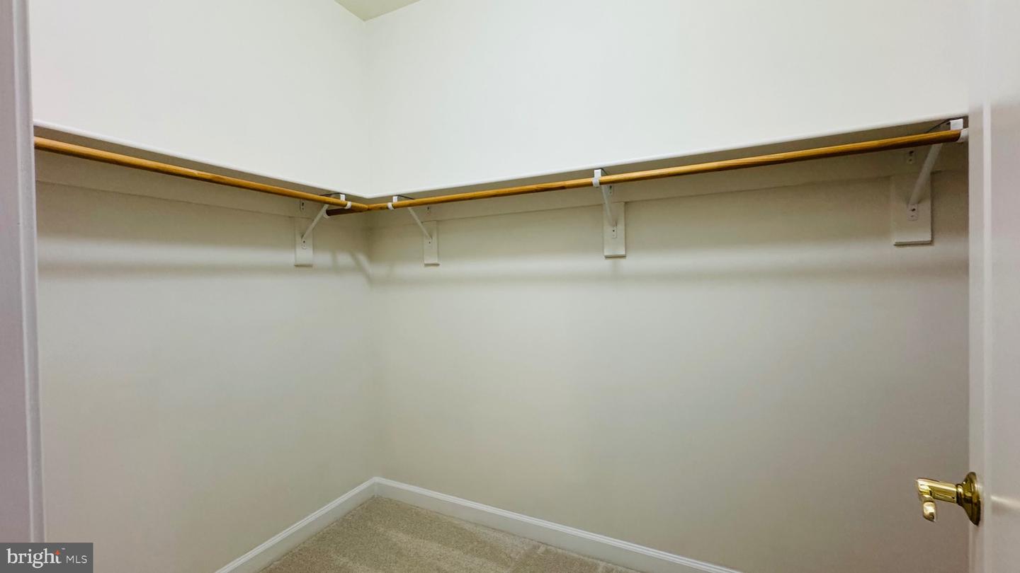 12798 FOX KEEP RUN, FAIRFAX, Virginia 22033, 4 Bedrooms Bedrooms, ,4 BathroomsBathrooms,Residential,For sale,12798 FOX KEEP RUN,VAFX2279654 MLS # VAFX2279654