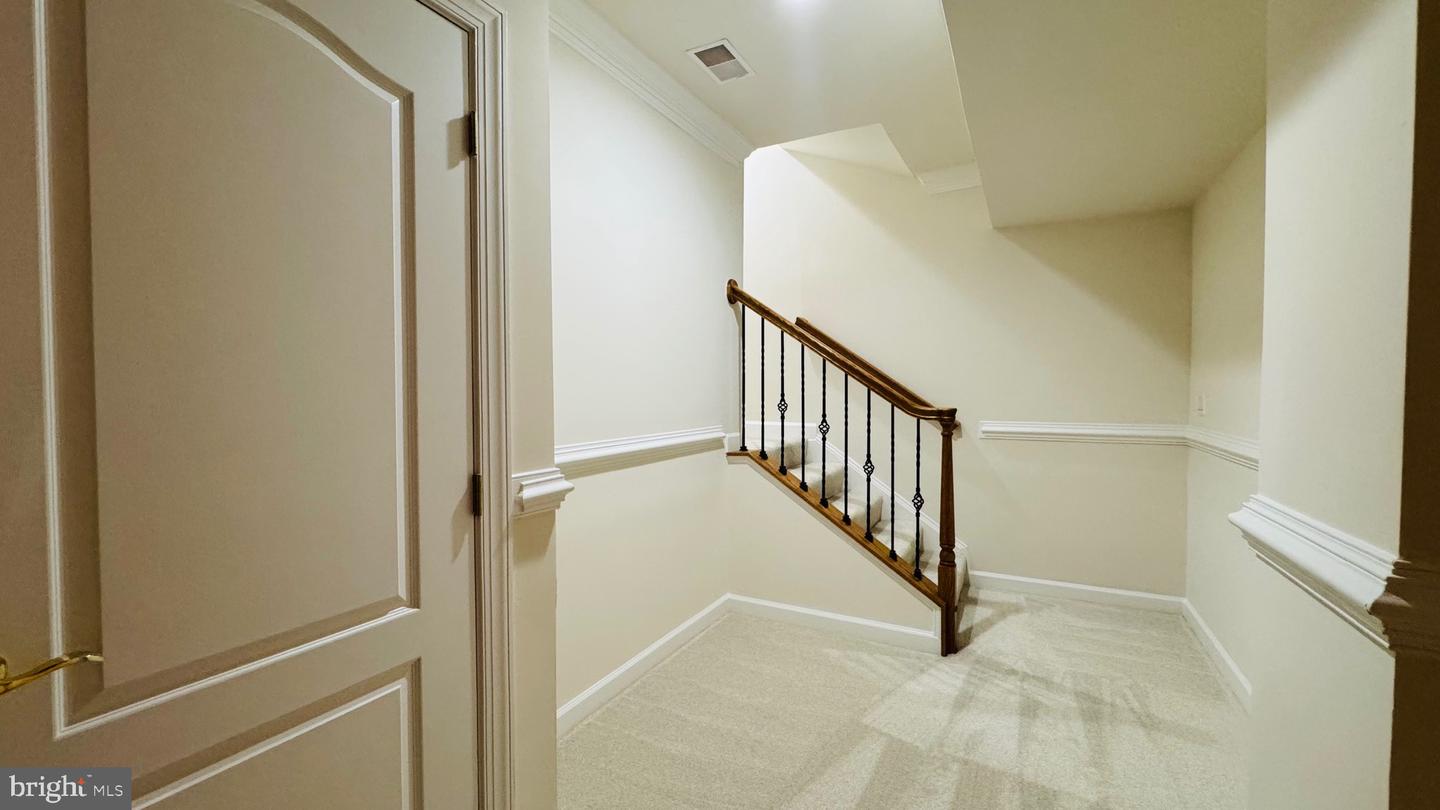 12798 FOX KEEP RUN, FAIRFAX, Virginia 22033, 4 Bedrooms Bedrooms, ,4 BathroomsBathrooms,Residential,For sale,12798 FOX KEEP RUN,VAFX2279654 MLS # VAFX2279654