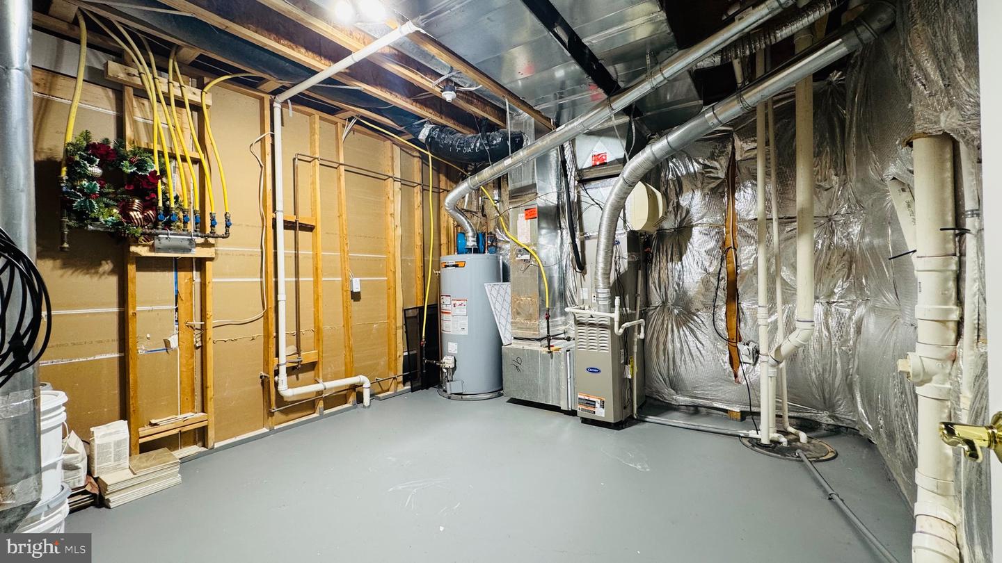 12798 FOX KEEP RUN, FAIRFAX, Virginia 22033, 4 Bedrooms Bedrooms, ,4 BathroomsBathrooms,Residential,For sale,12798 FOX KEEP RUN,VAFX2279654 MLS # VAFX2279654