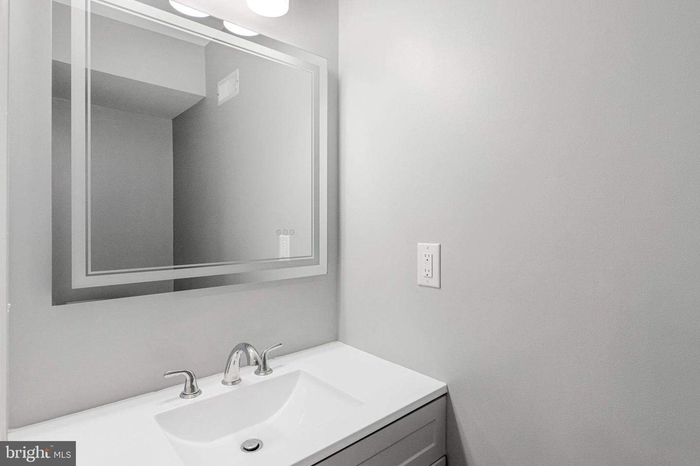 800 WHEELER HILL DR SE #800, WASHINGTON, District Of Columbia 20032, 4 Bedrooms Bedrooms, ,3 BathroomsBathrooms,Residential,For sale,800 WHEELER HILL DR SE #800,DCDC2232344 MLS # DCDC2232344