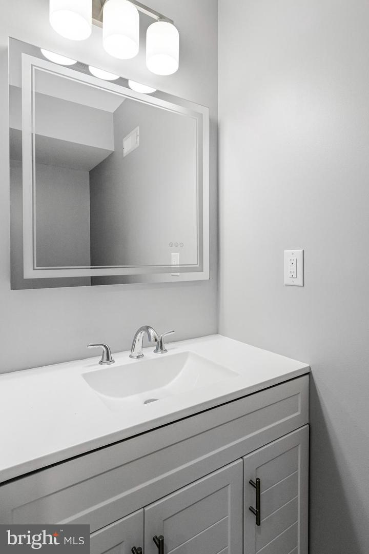 800 WHEELER HILL DR SE #800, WASHINGTON, District Of Columbia 20032, 4 Bedrooms Bedrooms, ,3 BathroomsBathrooms,Residential,For sale,800 WHEELER HILL DR SE #800,DCDC2232344 MLS # DCDC2232344