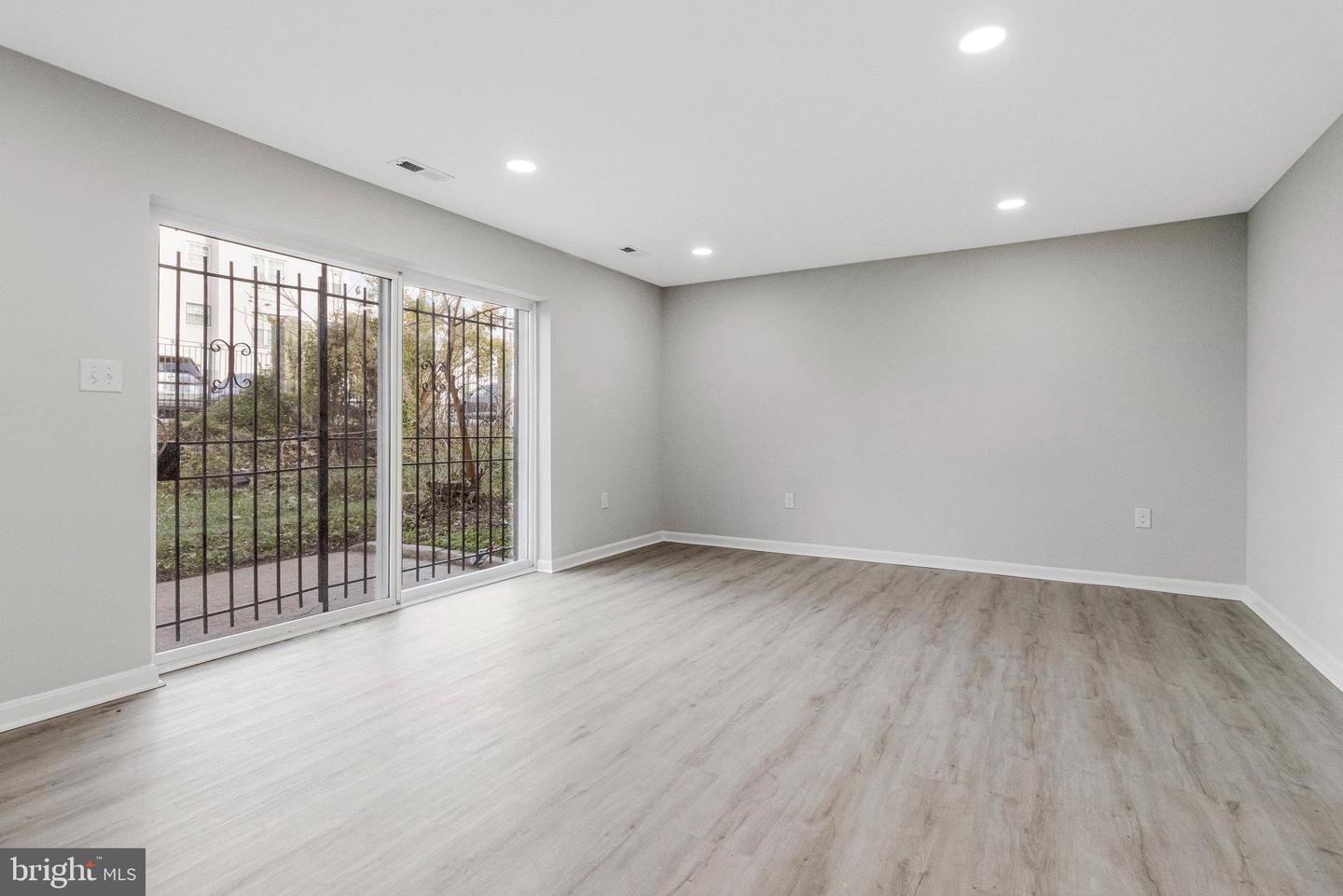 800 WHEELER HILL DR SE #800, WASHINGTON, District Of Columbia 20032, 4 Bedrooms Bedrooms, ,3 BathroomsBathrooms,Residential,For sale,800 WHEELER HILL DR SE #800,DCDC2232344 MLS # DCDC2232344