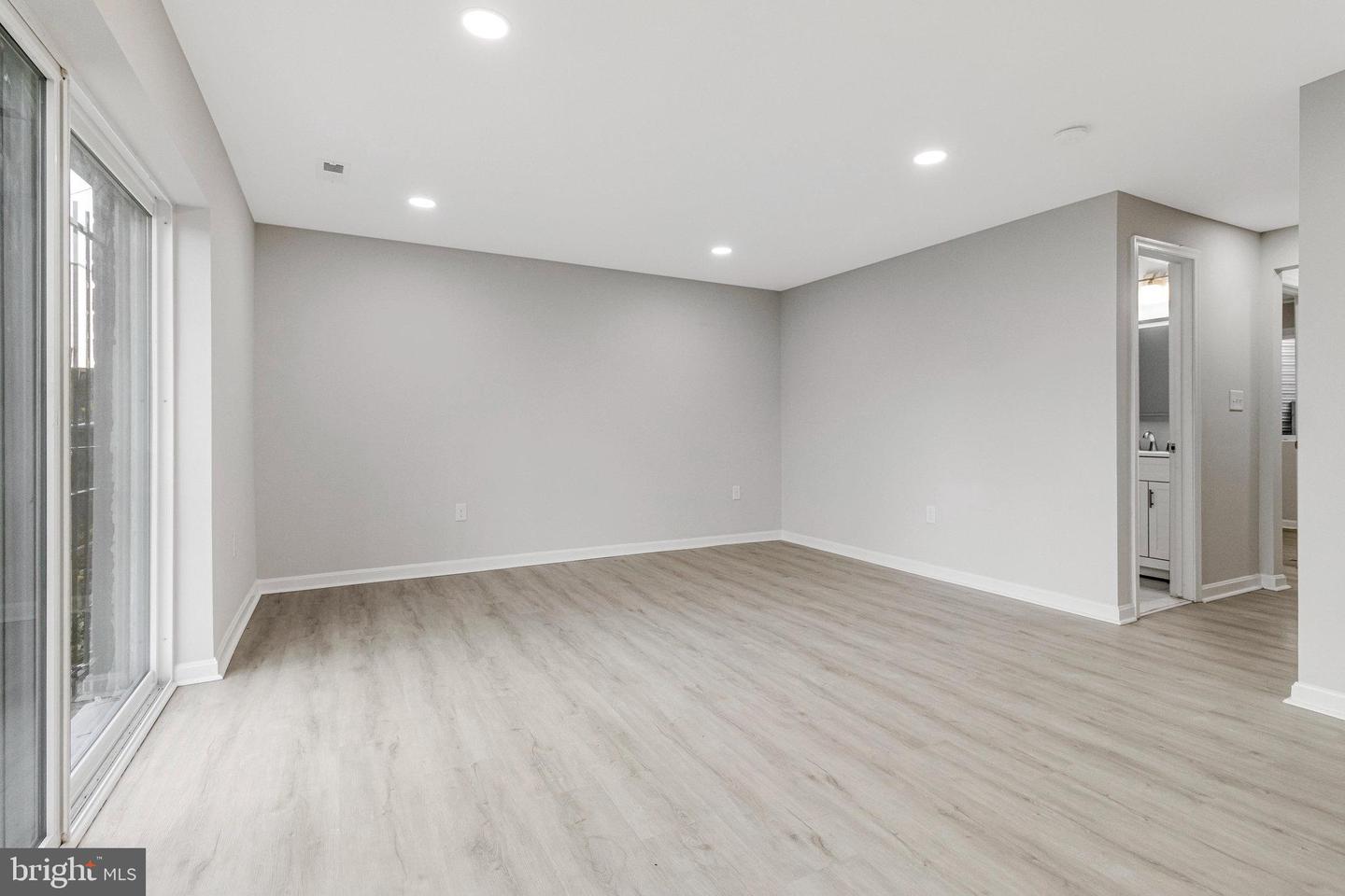 800 WHEELER HILL DR SE #800, WASHINGTON, District Of Columbia 20032, 4 Bedrooms Bedrooms, ,3 BathroomsBathrooms,Residential,For sale,800 WHEELER HILL DR SE #800,DCDC2232344 MLS # DCDC2232344