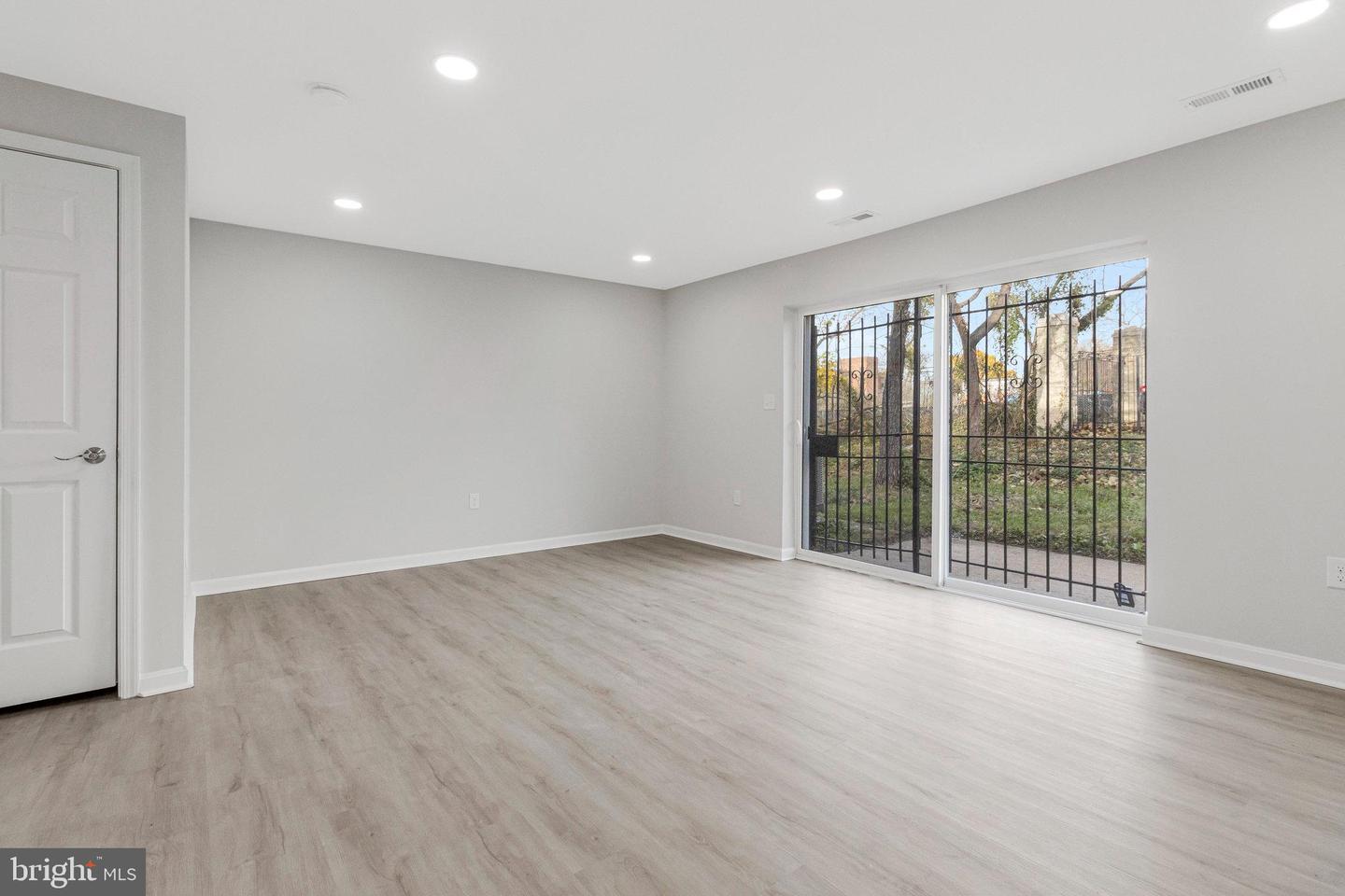 800 WHEELER HILL DR SE #800, WASHINGTON, District Of Columbia 20032, 4 Bedrooms Bedrooms, ,3 BathroomsBathrooms,Residential,For sale,800 WHEELER HILL DR SE #800,DCDC2232344 MLS # DCDC2232344