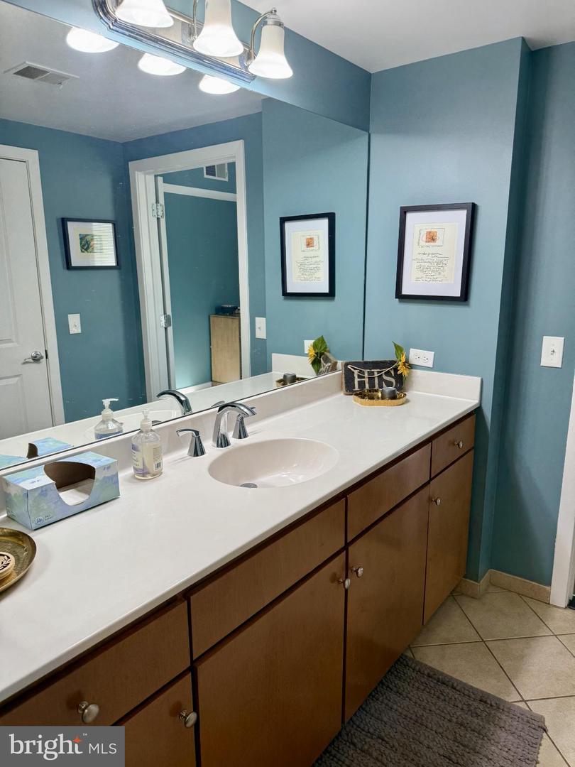 1117 10TH ST NW #301, WASHINGTON, District Of Columbia 20001, 2 Bedrooms Bedrooms, 4 Rooms Rooms,2 BathroomsBathrooms,Residential,For sale,1117 10TH ST NW #301,DCDC2232368 MLS # DCDC2232368