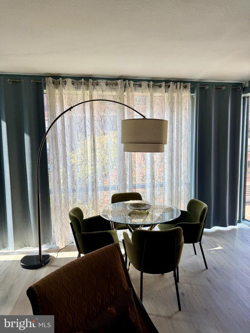 1117 10TH ST NW #301, WASHINGTON, District Of Columbia 20001, 2 Bedrooms Bedrooms, 4 Rooms Rooms,2 BathroomsBathrooms,Residential,For sale,1117 10TH ST NW #301,DCDC2232368 MLS # DCDC2232368