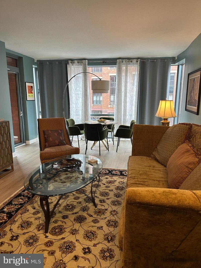 1117 10TH ST NW #301, WASHINGTON, District Of Columbia 20001, 2 Bedrooms Bedrooms, 4 Rooms Rooms,2 BathroomsBathrooms,Residential,For sale,1117 10TH ST NW #301,DCDC2232368 MLS # DCDC2232368