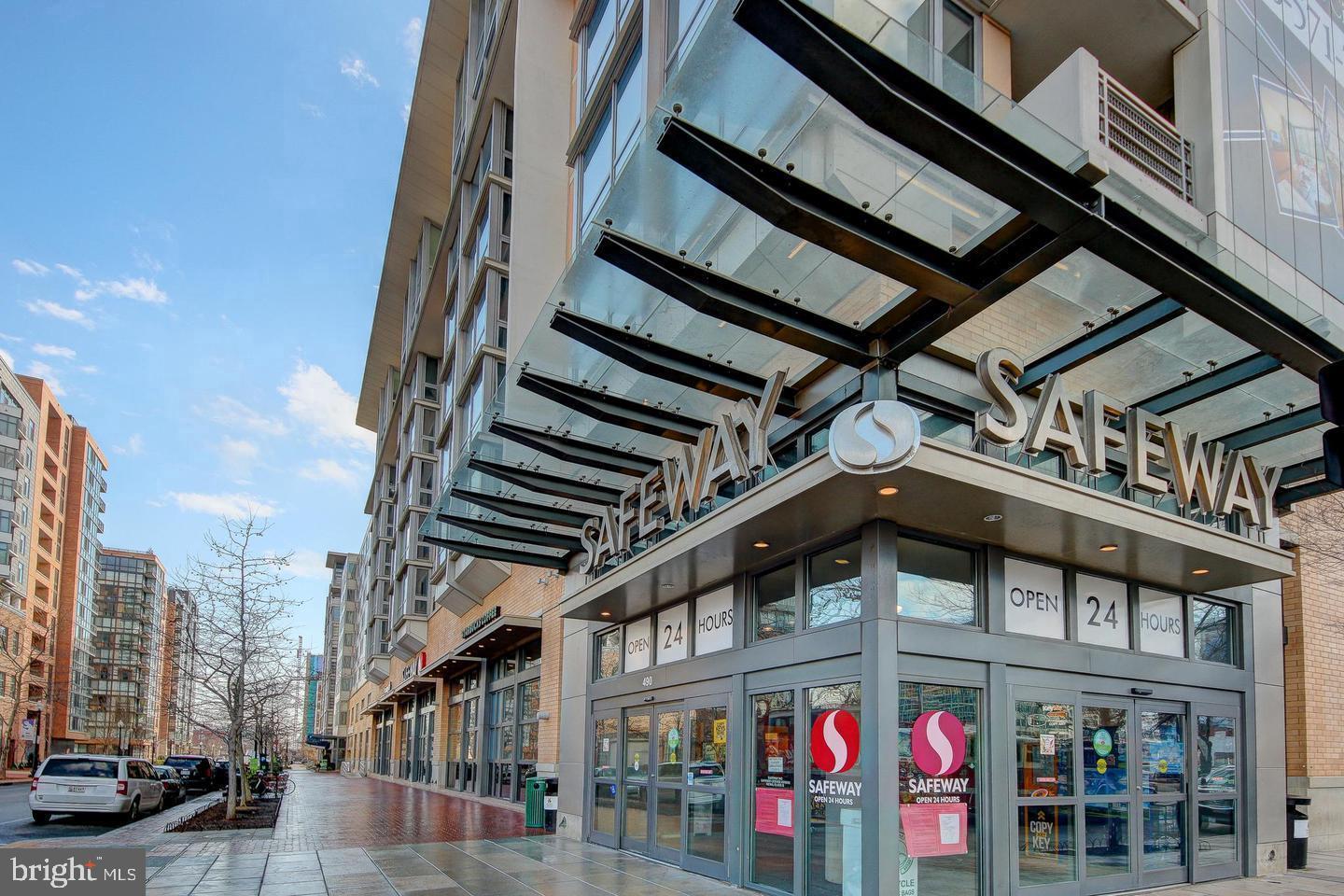 1117 10TH ST NW #301, WASHINGTON, District Of Columbia 20001, 2 Bedrooms Bedrooms, 4 Rooms Rooms,2 BathroomsBathrooms,Residential,For sale,1117 10TH ST NW #301,DCDC2232368 MLS # DCDC2232368