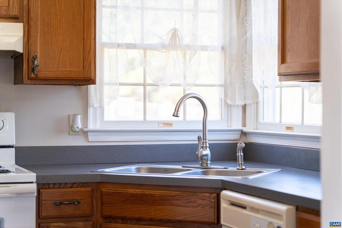 715 PREDDY CREEK RD, BARBOURSVILLE, Virginia 22923, 3 Bedrooms Bedrooms, ,3 BathroomsBathrooms,Residential,For sale,715 PREDDY CREEK RD,671252 MLS # 671252 715 PREDDY CREEK RD, BARBOURSVILLE, Virginia 22923, 3 Bedrooms Bedrooms, ,3 BathroomsBathrooms,Residential,For sale,715 PREDDY CREEK RD,671252 MLS # 671252