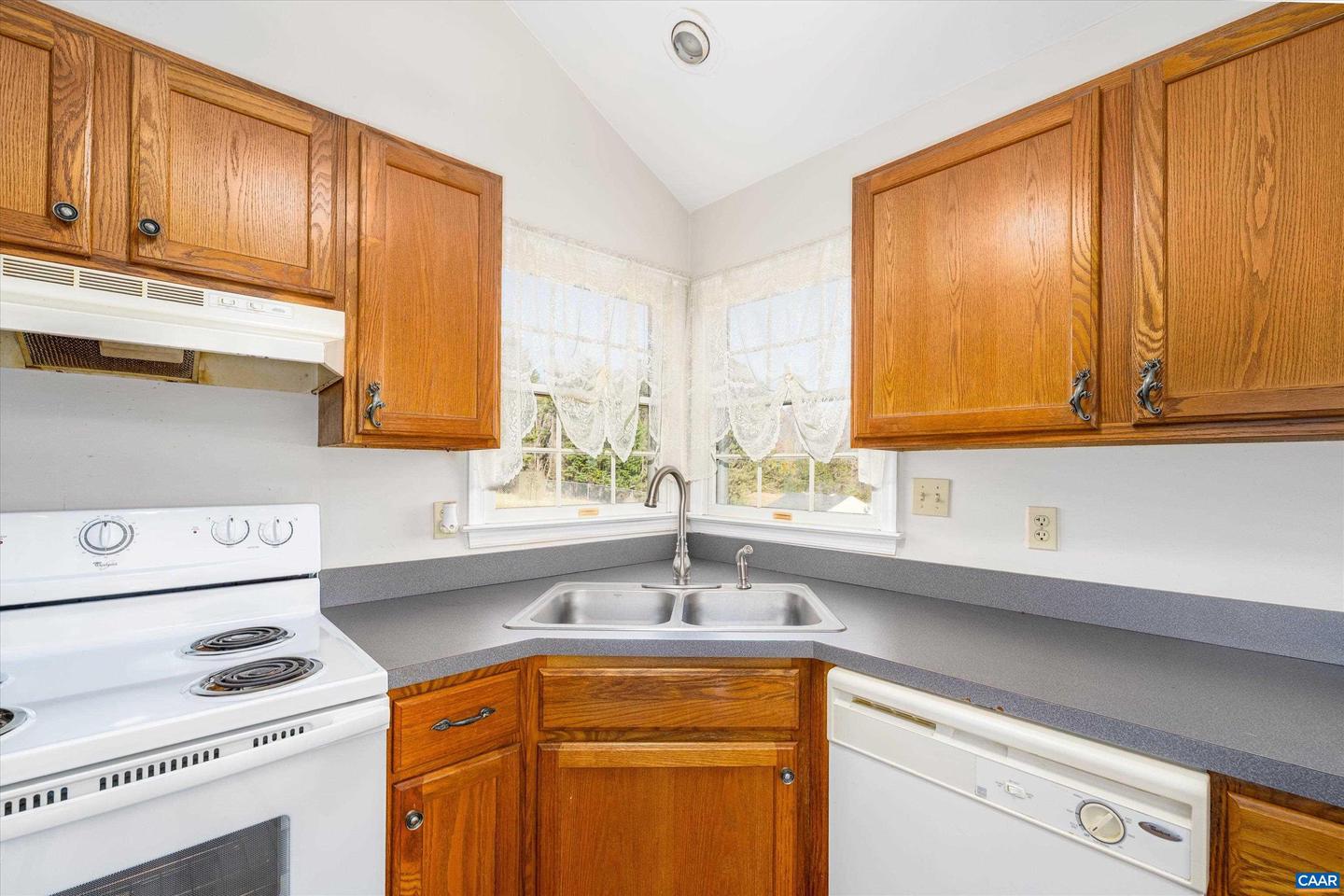 715 PREDDY CREEK RD, BARBOURSVILLE, Virginia 22923, 3 Bedrooms Bedrooms, ,3 BathroomsBathrooms,Residential,For sale,715 PREDDY CREEK RD,671252 MLS # 671252 715 PREDDY CREEK RD, BARBOURSVILLE, Virginia 22923, 3 Bedrooms Bedrooms, ,3 BathroomsBathrooms,Residential,For sale,715 PREDDY CREEK RD,671252 MLS # 671252