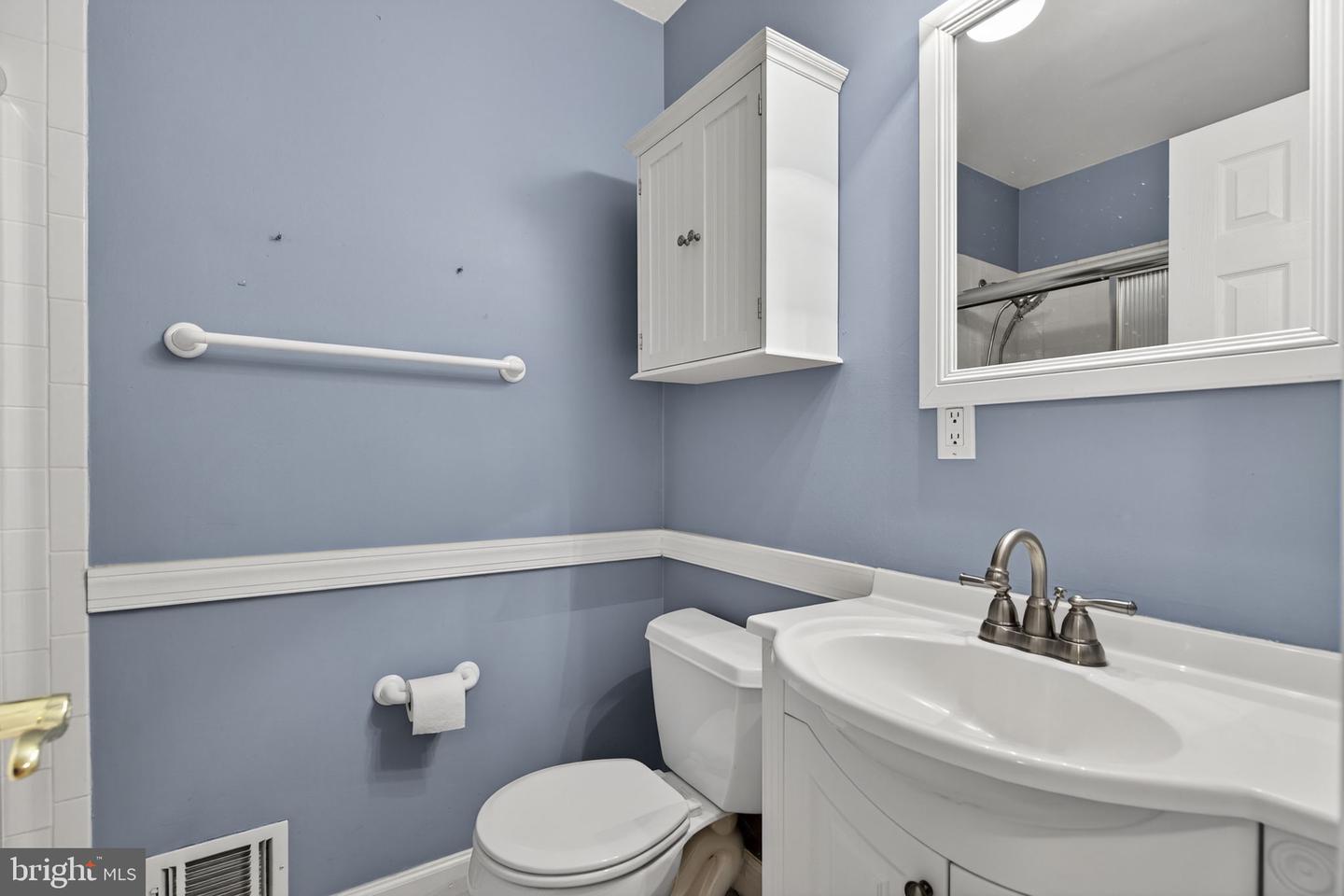 10823 MOORE DR, MANASSAS, Virginia 20111, 3 Bedrooms Bedrooms, ,3 BathroomsBathrooms,Residential,For sale,10823 MOORE DR,VAPW2108024 MLS # VAPW2108024