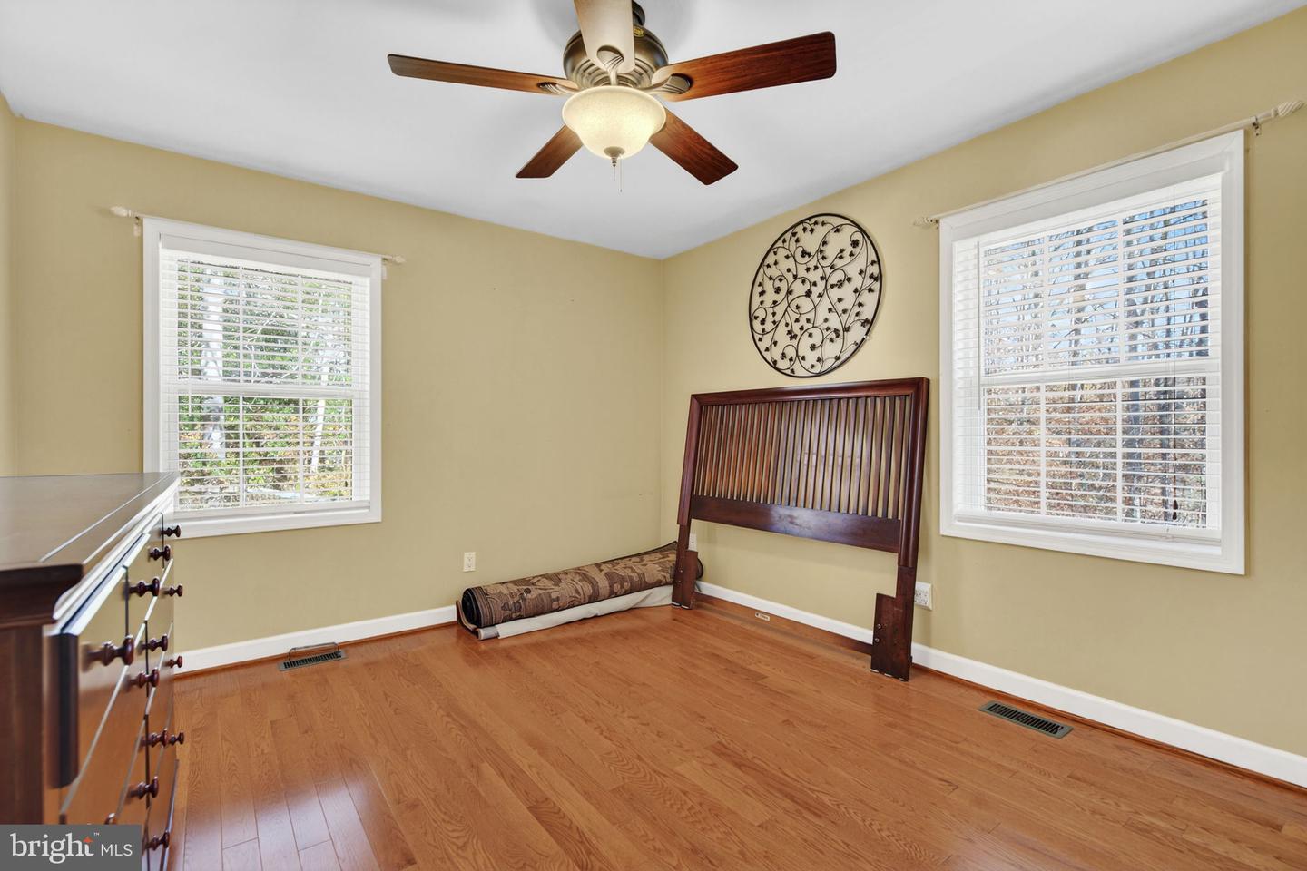 10823 MOORE DR, MANASSAS, Virginia 20111, 3 Bedrooms Bedrooms, ,3 BathroomsBathrooms,Residential,For sale,10823 MOORE DR,VAPW2108024 MLS # VAPW2108024