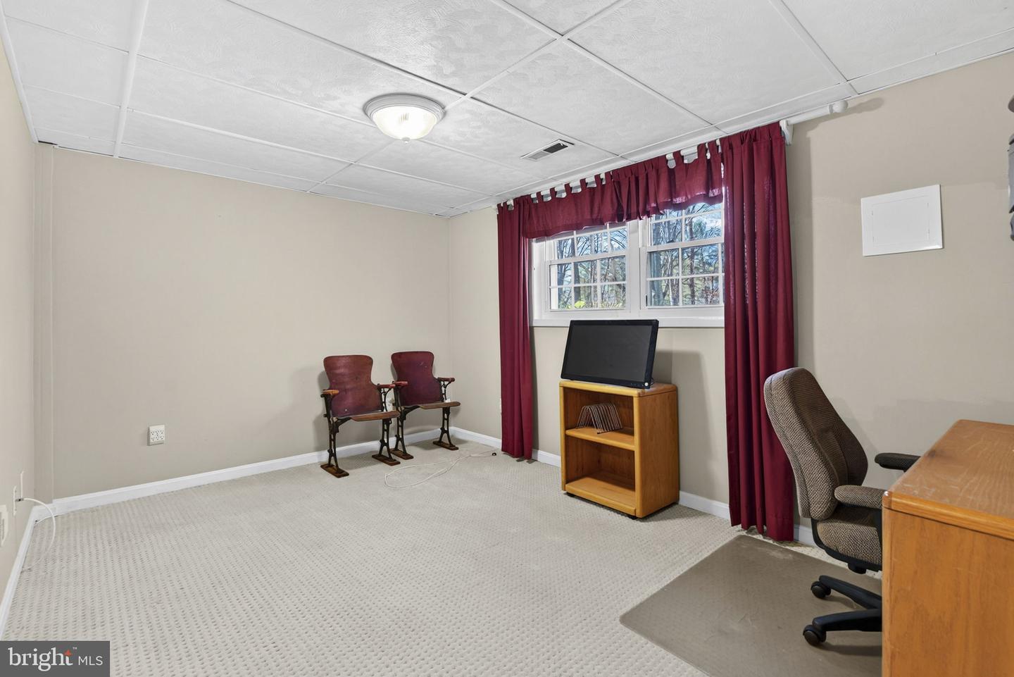 10823 MOORE DR, MANASSAS, Virginia 20111, 3 Bedrooms Bedrooms, ,3 BathroomsBathrooms,Residential,For sale,10823 MOORE DR,VAPW2108024 MLS # VAPW2108024