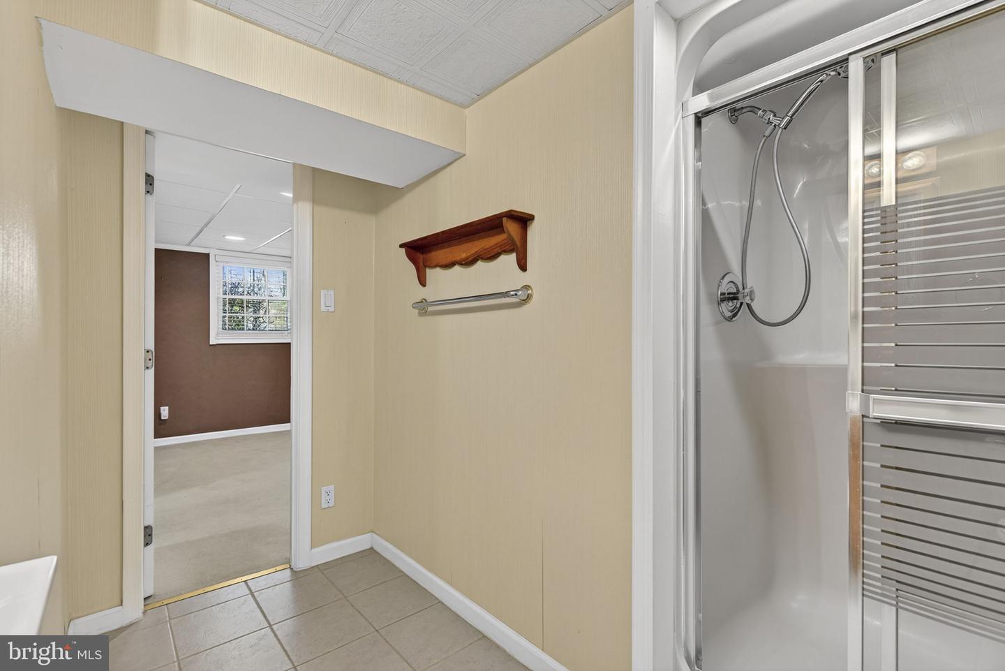 10823 MOORE DR, MANASSAS, Virginia 20111, 3 Bedrooms Bedrooms, ,3 BathroomsBathrooms,Residential,For sale,10823 MOORE DR,VAPW2108024 MLS # VAPW2108024