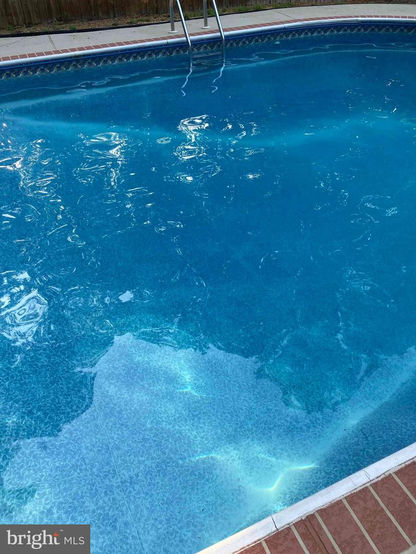 10823 MOORE DR, MANASSAS, Virginia 20111, 3 Bedrooms Bedrooms, ,3 BathroomsBathrooms,Residential,For sale,10823 MOORE DR,VAPW2108024 MLS # VAPW2108024