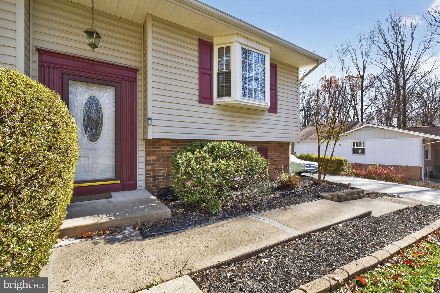 10823 MOORE DR, MANASSAS, Virginia 20111, 3 Bedrooms Bedrooms, ,3 BathroomsBathrooms,Residential,For sale,10823 MOORE DR,VAPW2108024 MLS # VAPW2108024