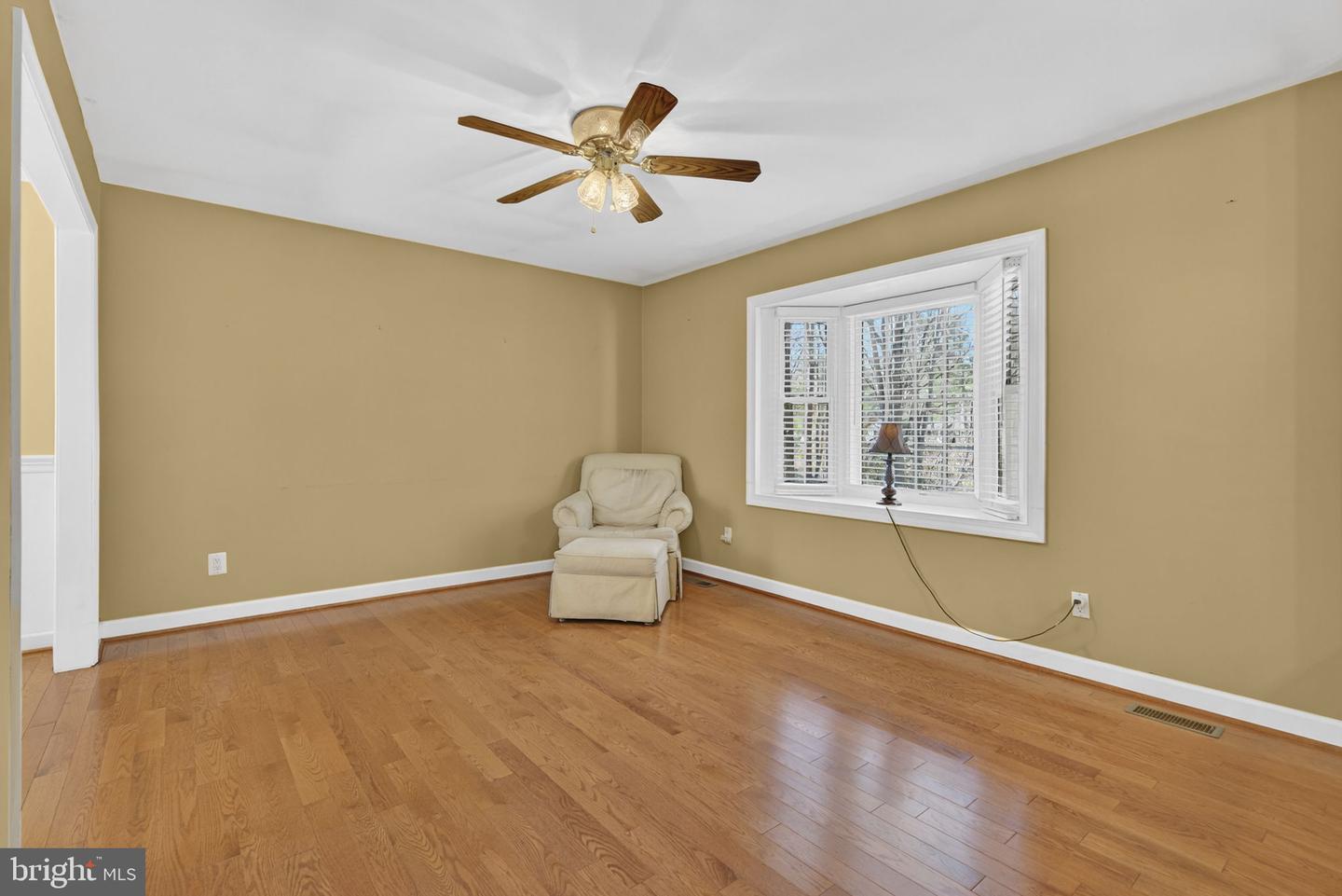 10823 MOORE DR, MANASSAS, Virginia 20111, 3 Bedrooms Bedrooms, ,3 BathroomsBathrooms,Residential,For sale,10823 MOORE DR,VAPW2108024 MLS # VAPW2108024