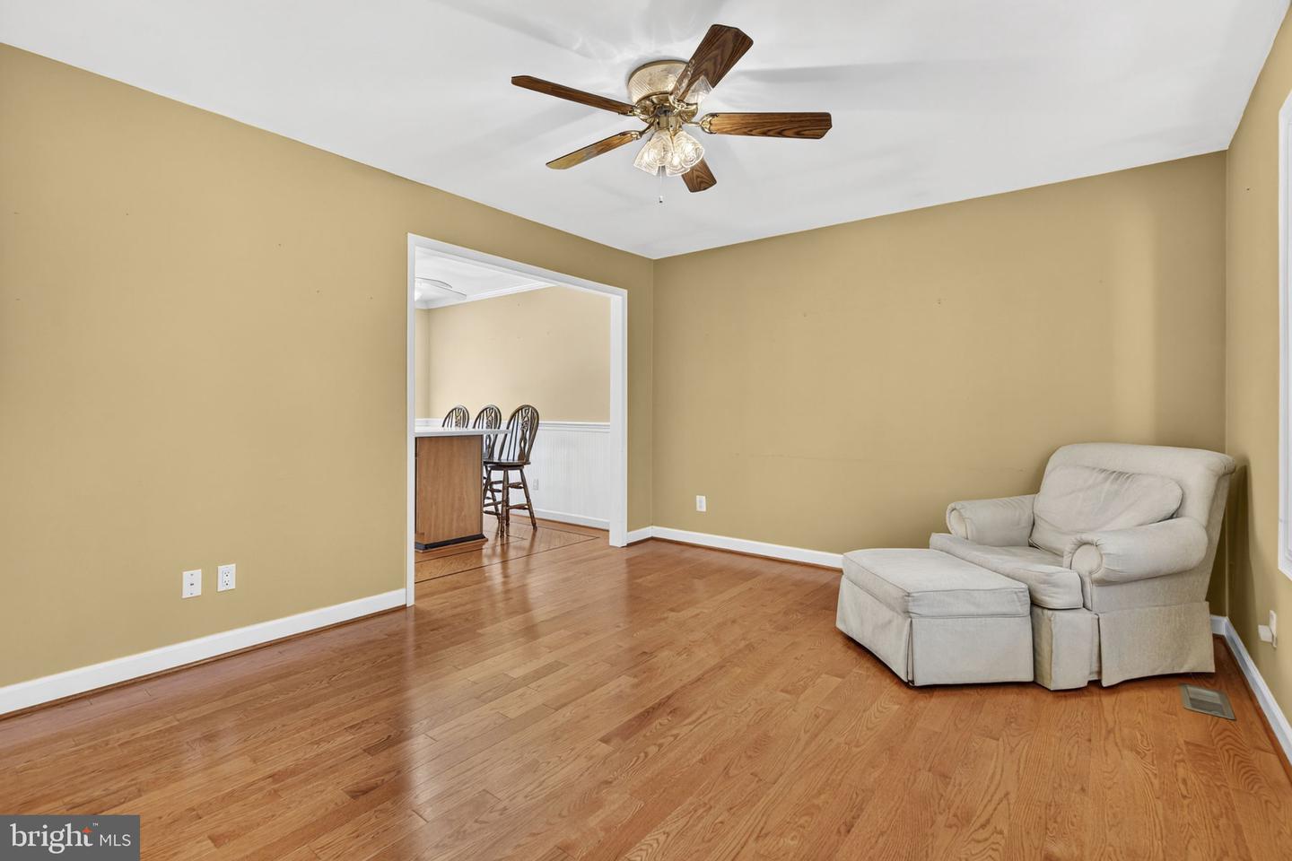 10823 MOORE DR, MANASSAS, Virginia 20111, 3 Bedrooms Bedrooms, ,3 BathroomsBathrooms,Residential,For sale,10823 MOORE DR,VAPW2108024 MLS # VAPW2108024