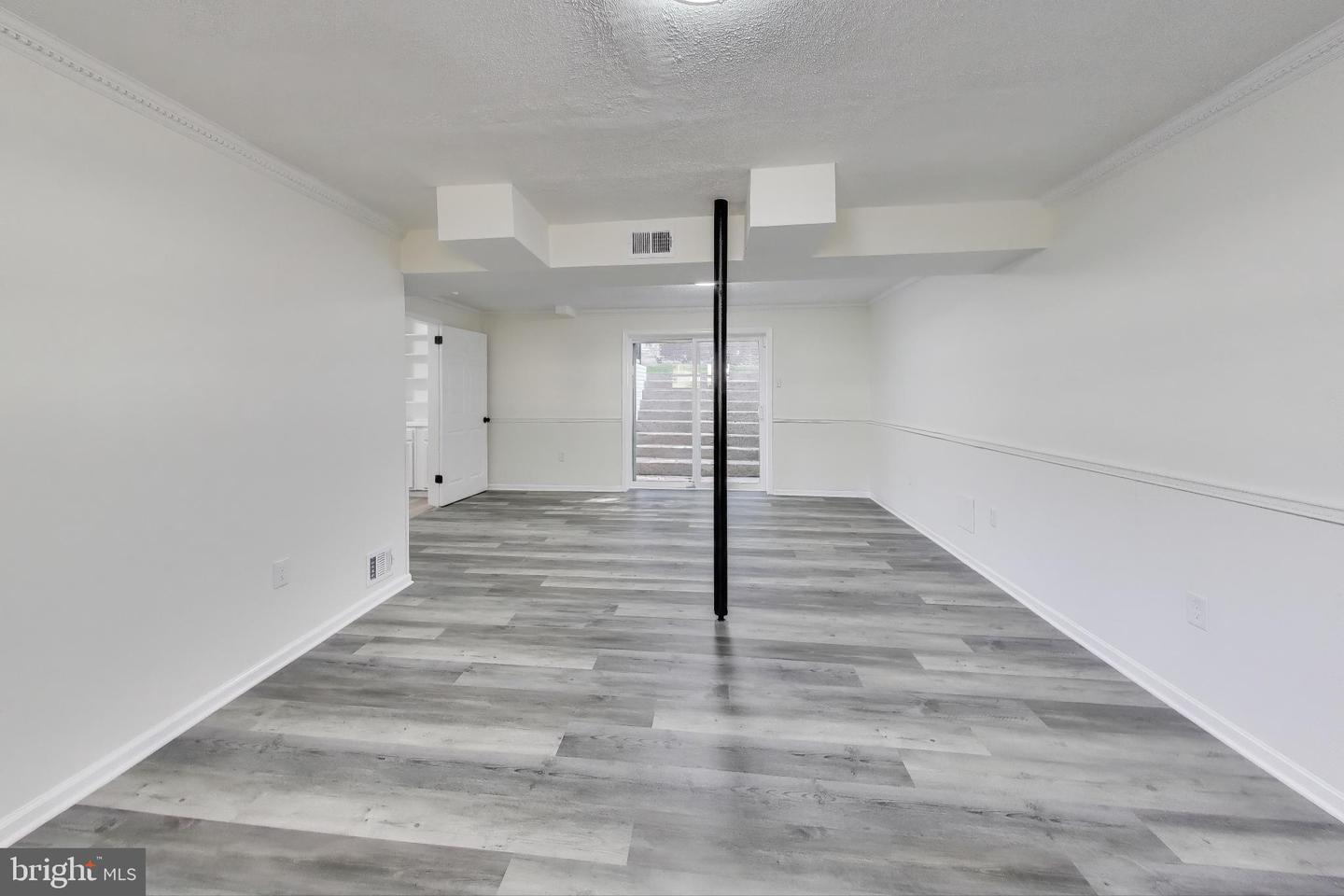 18905 RED OAK LN, TRIANGLE, Virginia 22172, 5 Bedrooms Bedrooms, ,2 BathroomsBathrooms,Residential,For sale,18905 RED OAK LN,VAPW2108038 MLS # VAPW2108038