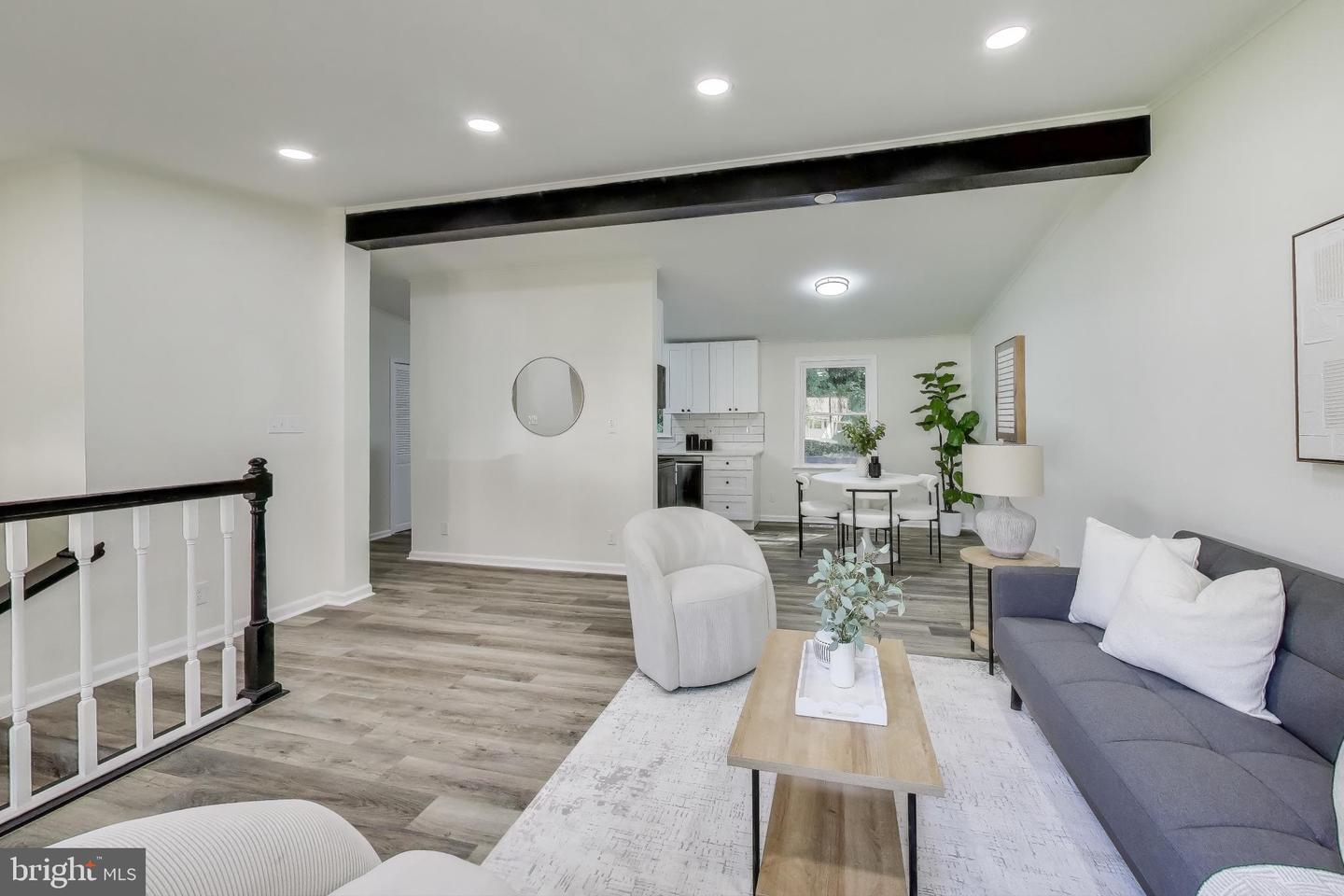 18905 RED OAK LN, TRIANGLE, Virginia 22172, 5 Bedrooms Bedrooms, ,2 BathroomsBathrooms,Residential,For sale,18905 RED OAK LN,VAPW2108038 MLS # VAPW2108038