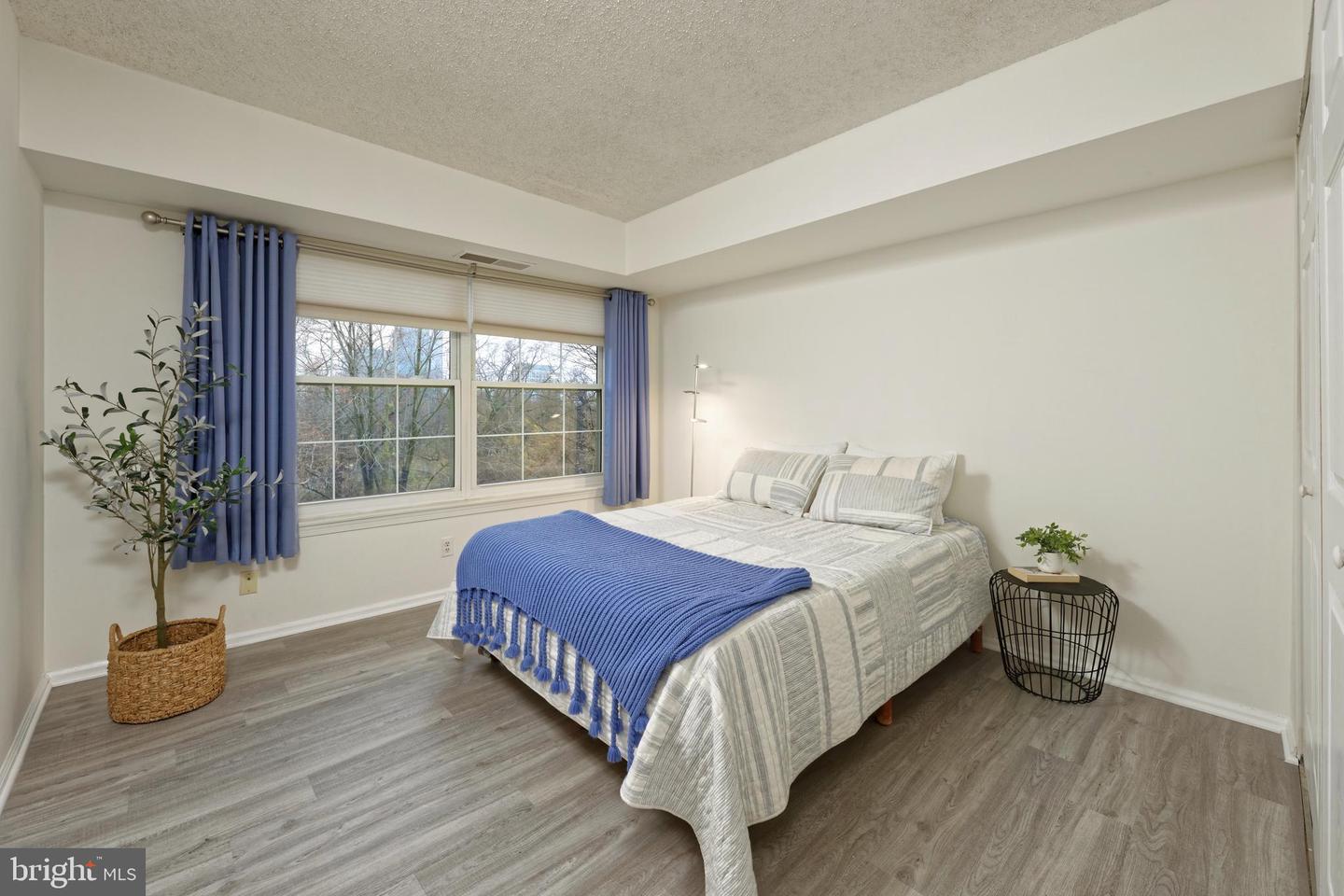 7680 TREMAYNE PL #308, MCLEAN, Virginia 22102, 3 Bedrooms Bedrooms, ,2 BathroomsBathrooms,Residential,For sale,7680 TREMAYNE PL #308,VAFX2279698 MLS # VAFX2279698