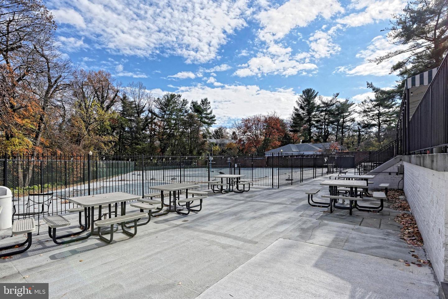 7680 TREMAYNE PL #308, MCLEAN, Virginia 22102, 3 Bedrooms Bedrooms, ,2 BathroomsBathrooms,Residential,For sale,7680 TREMAYNE PL #308,VAFX2279698 MLS # VAFX2279698